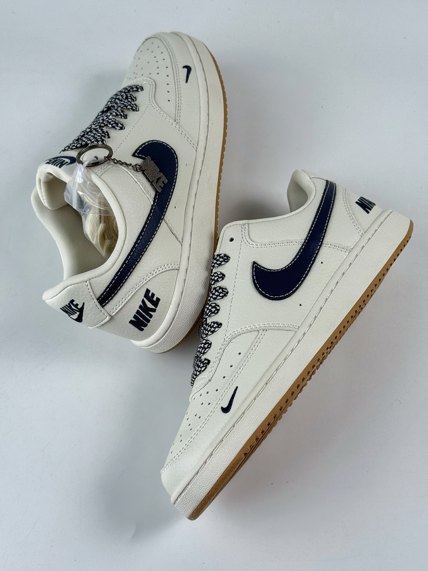 Nike Air Force 1 Low 07 x NIKE 白黑小勾满天星  CS5288-015