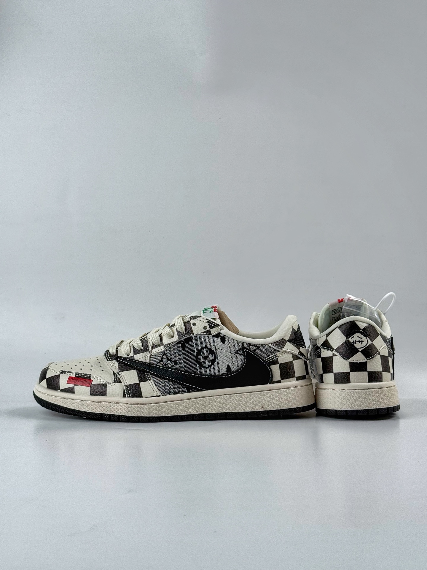Travis Scott x Nike Air Jordan 1 Low x Louis Vuitton Air Jordan 1 Low 反转黑白格牛仔倒钩 LD2028-047