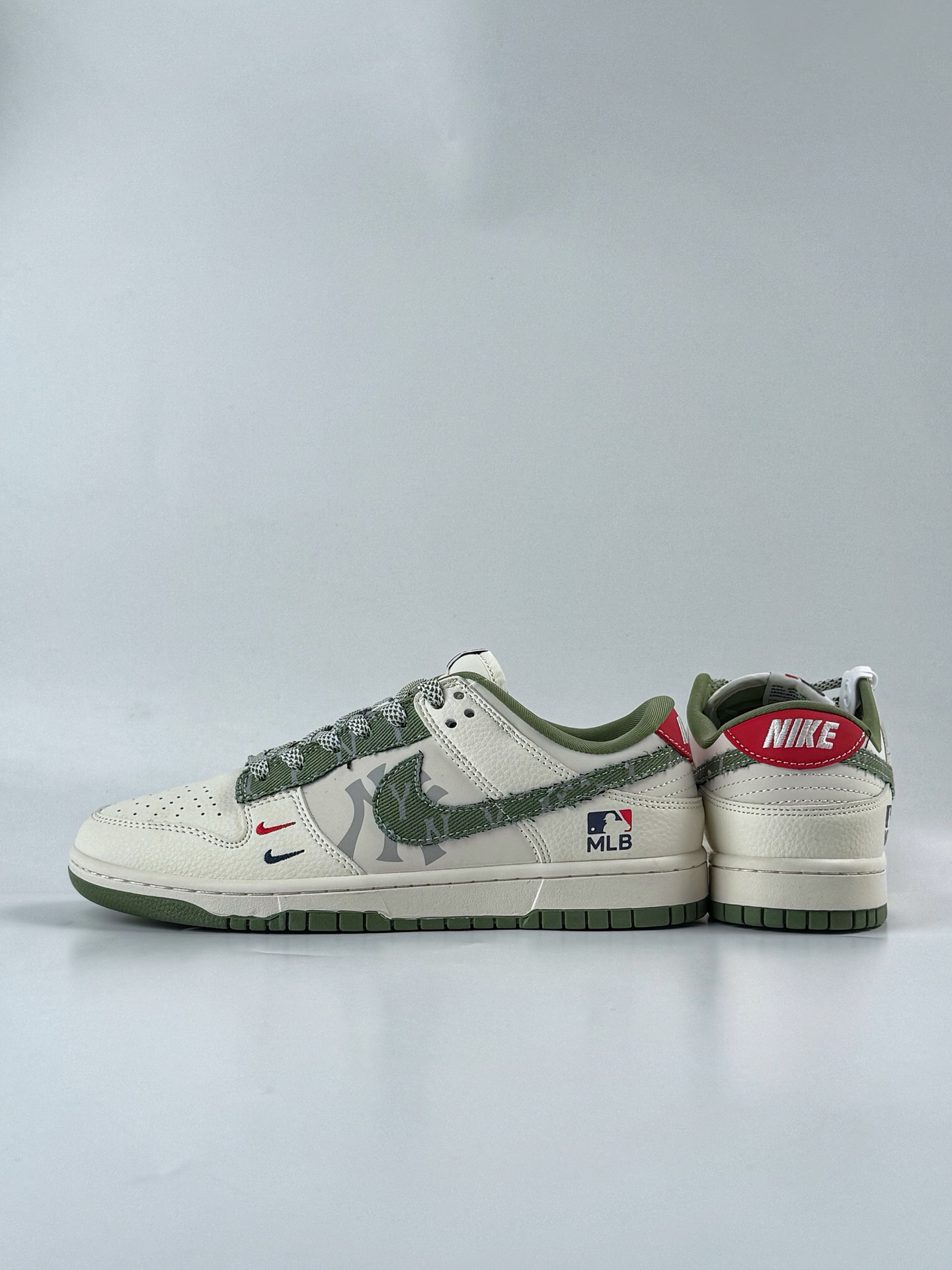 Nike SB Dunk Low x MLB 白绿双小勾满天星  HS8068-054
