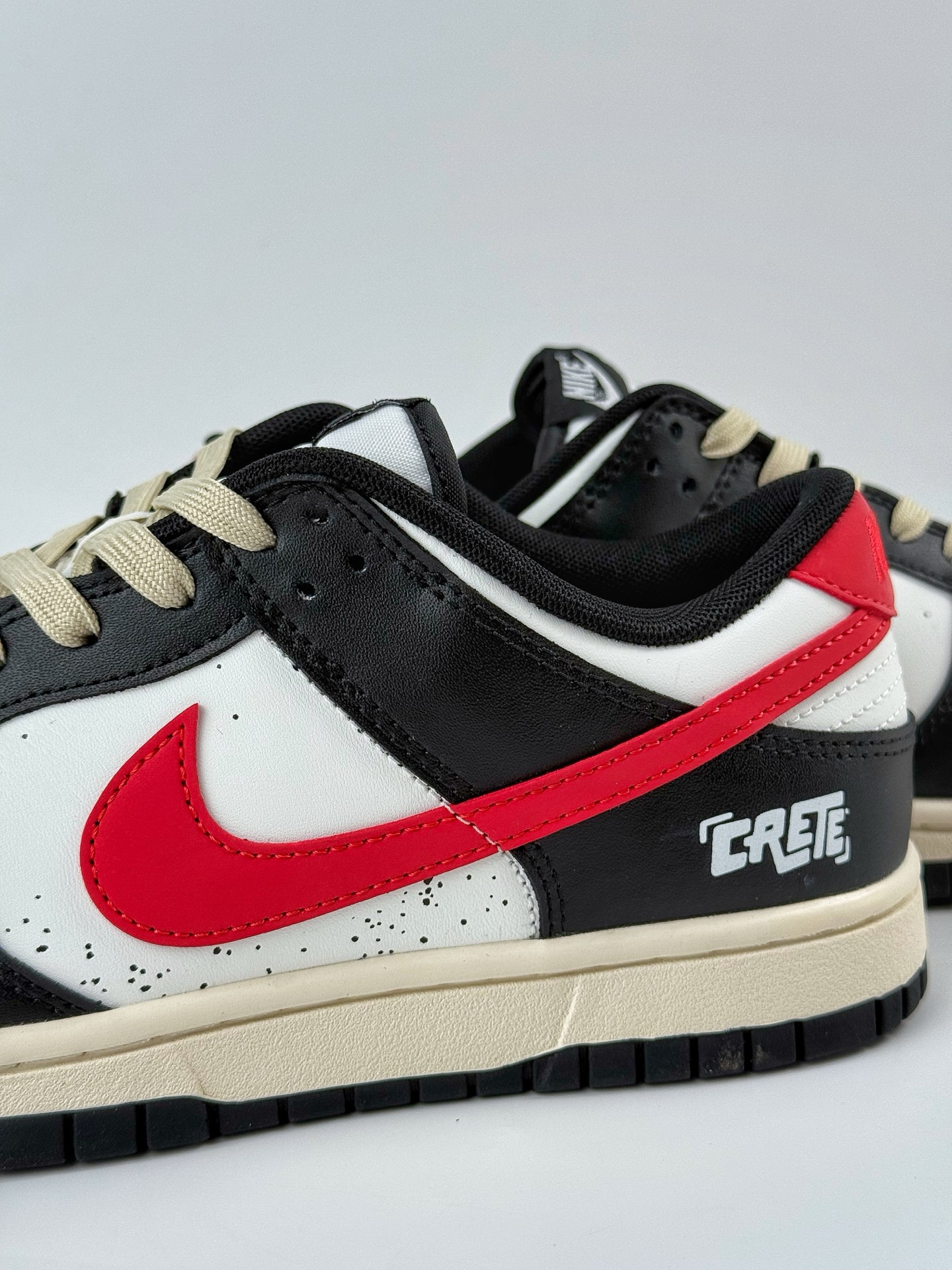 Nike SB Dunk Low 皮革 礼袋 街头 赤影 时尚潮流 黑白熊猫 DD1391-100