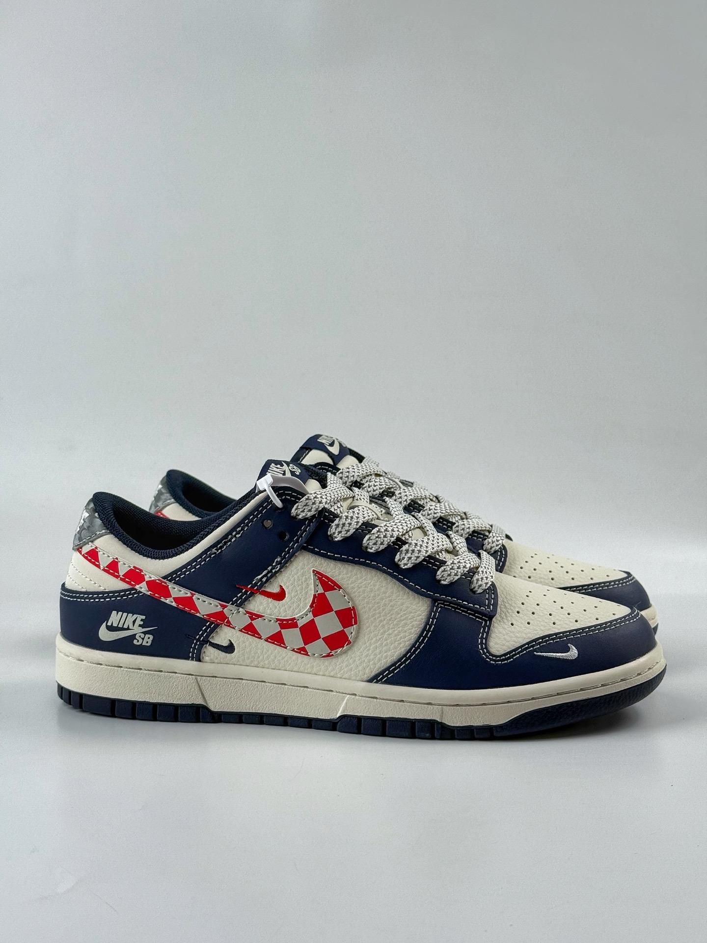 Nike SB Dunk Low x NIKESB 蓝白格子四小勾满天星  XF8698-209