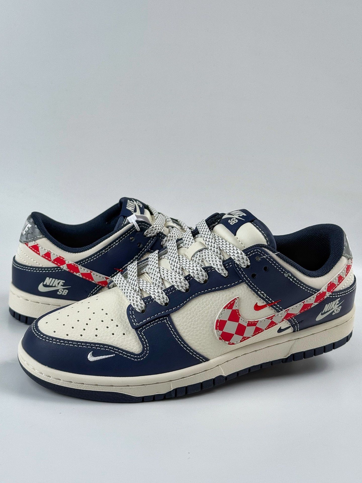 Nike SB Dunk Low x NIKESB 蓝白格子四小勾满天星  XF8698-209