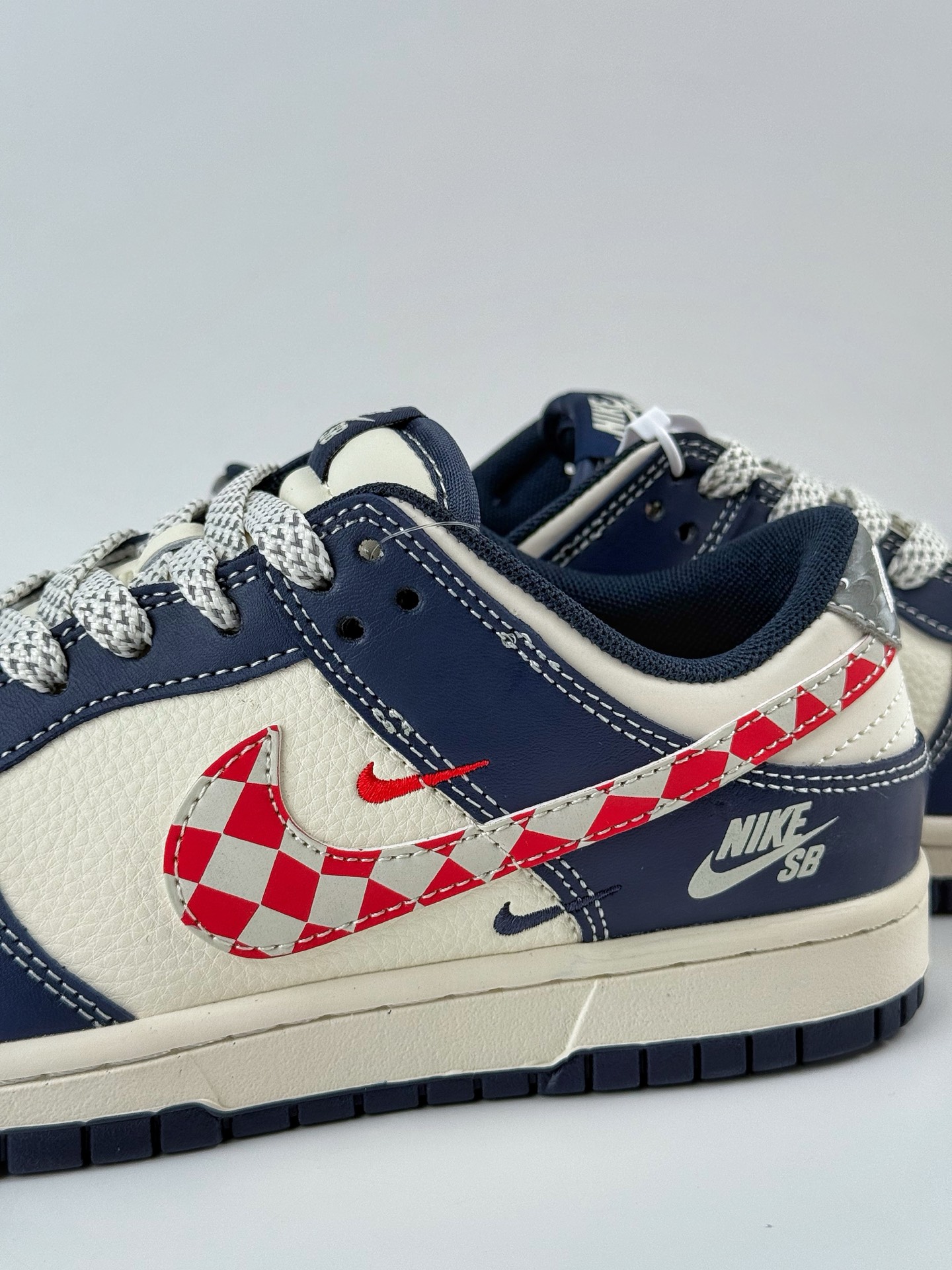 Nike SB Dunk Low x NIKESB 蓝白格子四小勾满天星  XF8698-209