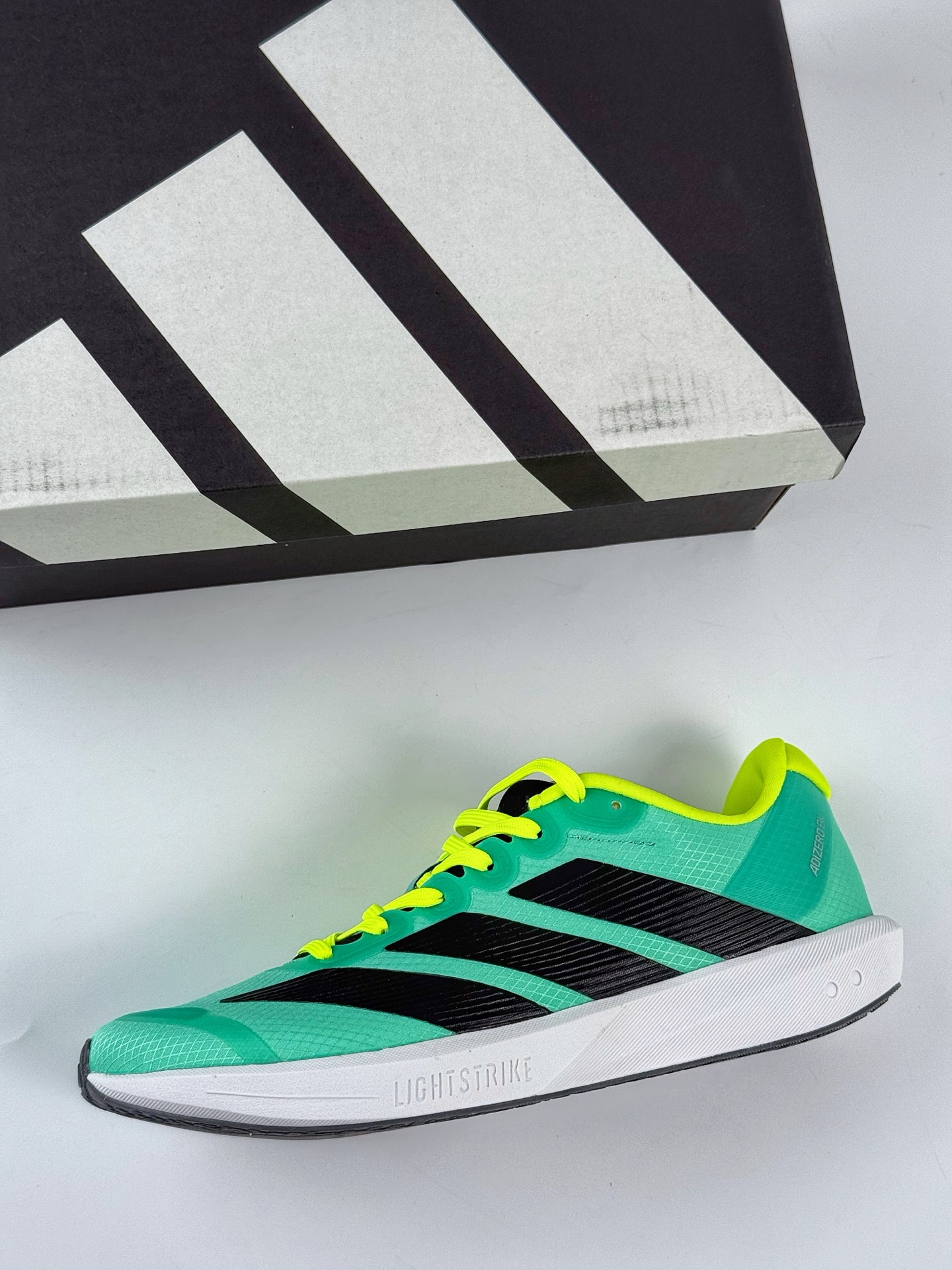 AdidAdizero BK 阿迪超轻透气缓震跑鞋  JP6543