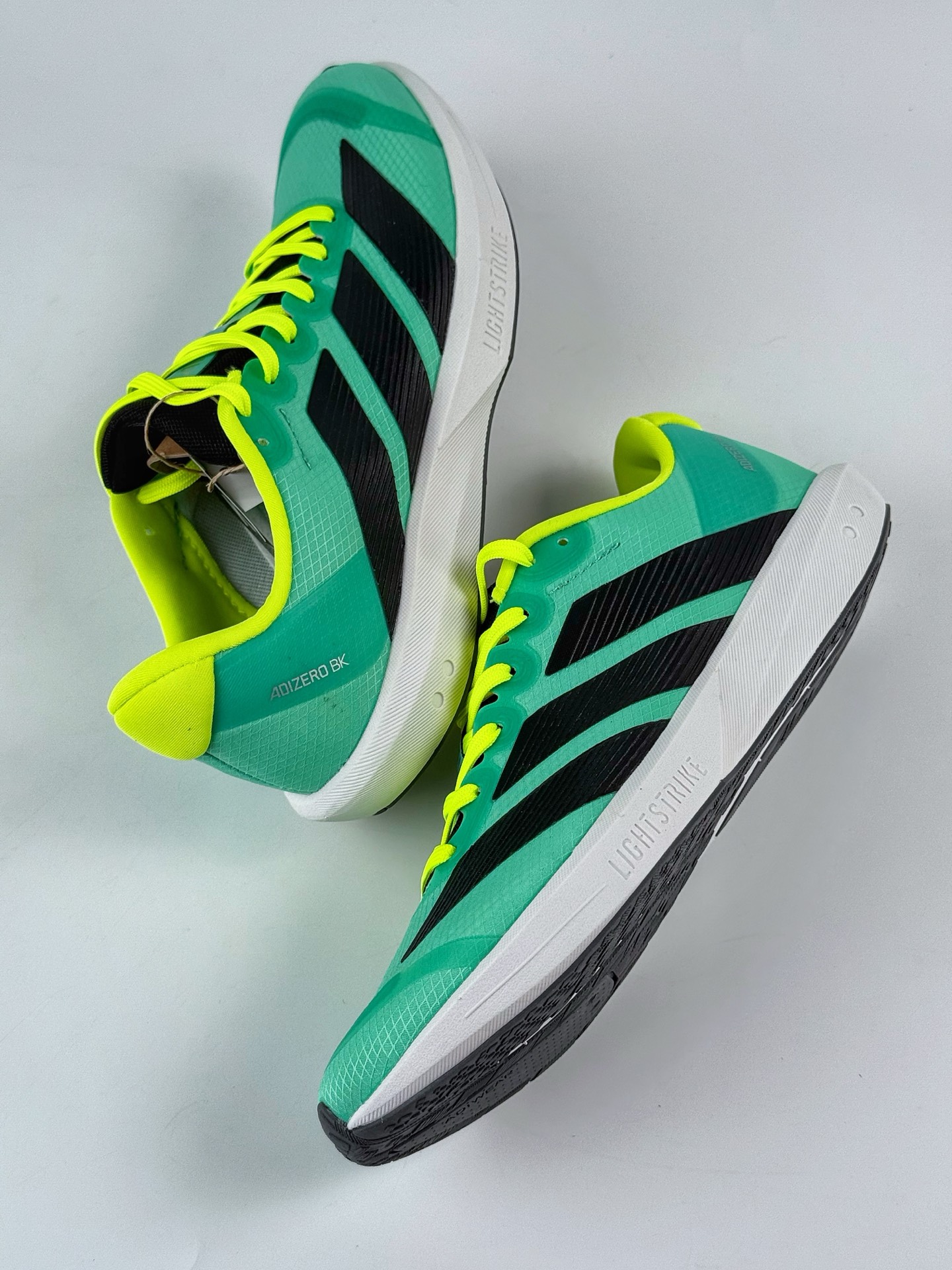 AdidAdizero BK 阿迪超轻透气缓震跑鞋  JP6543