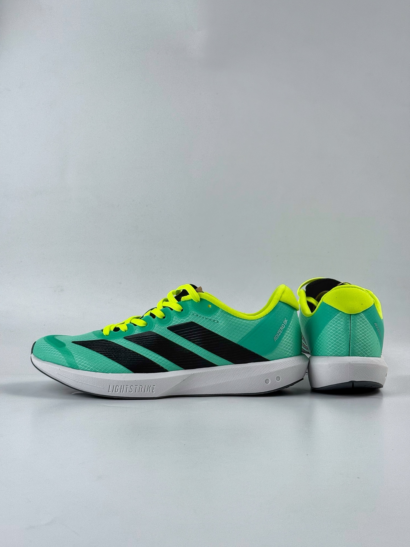 AdidAdizero BK 阿迪超轻透气缓震跑鞋  JP6543