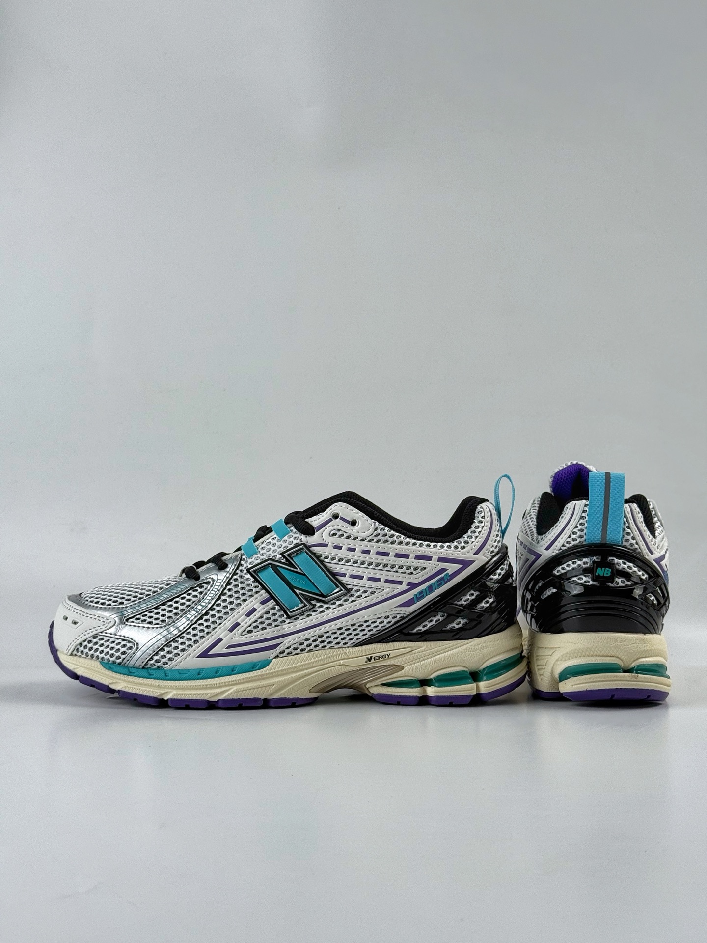 New Balance M1906系列 复古单品宝藏老爹鞋款 M1906RCF