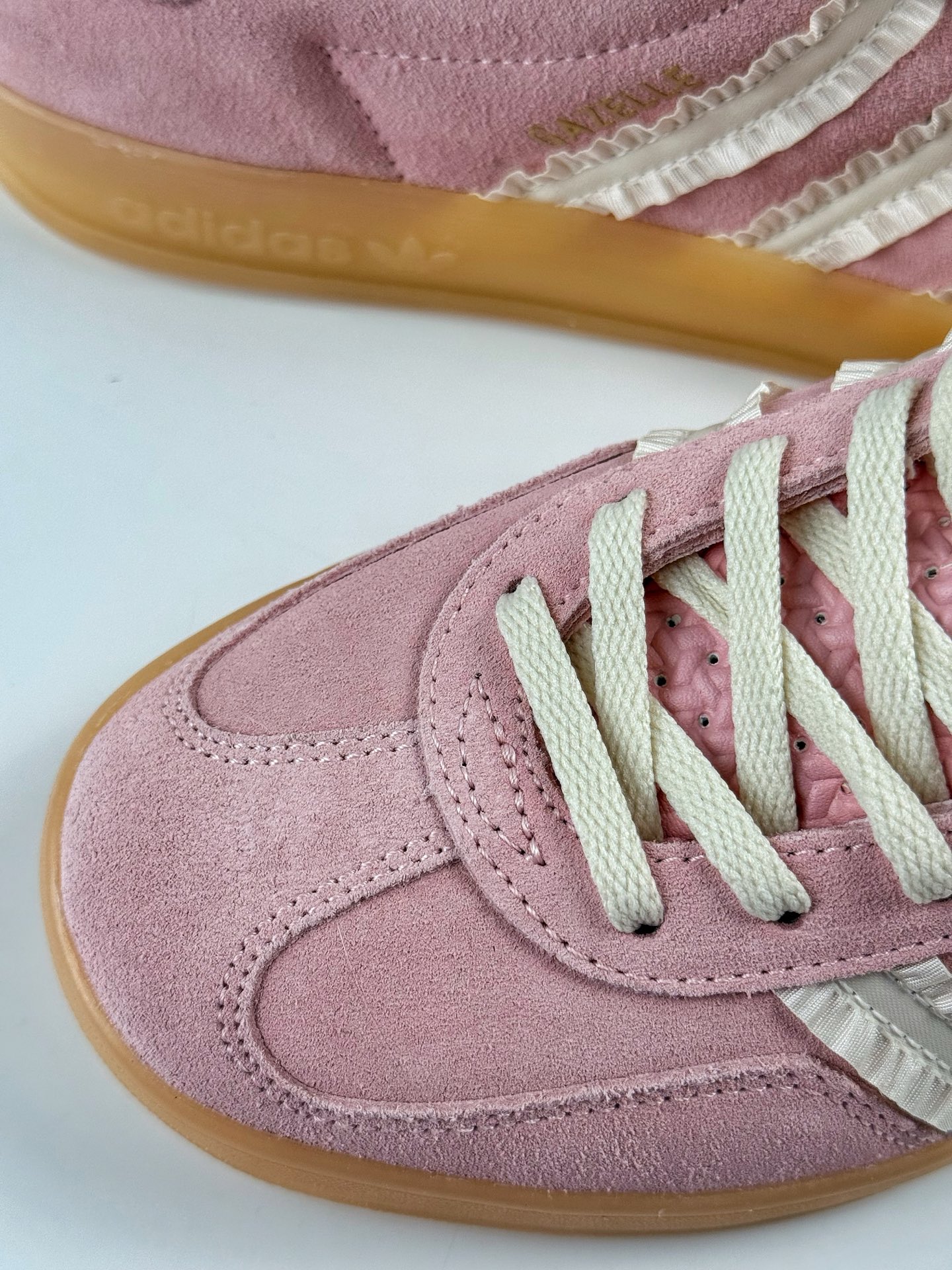 adidoriginals GAZELLE INDOOR 粉白  JS1413