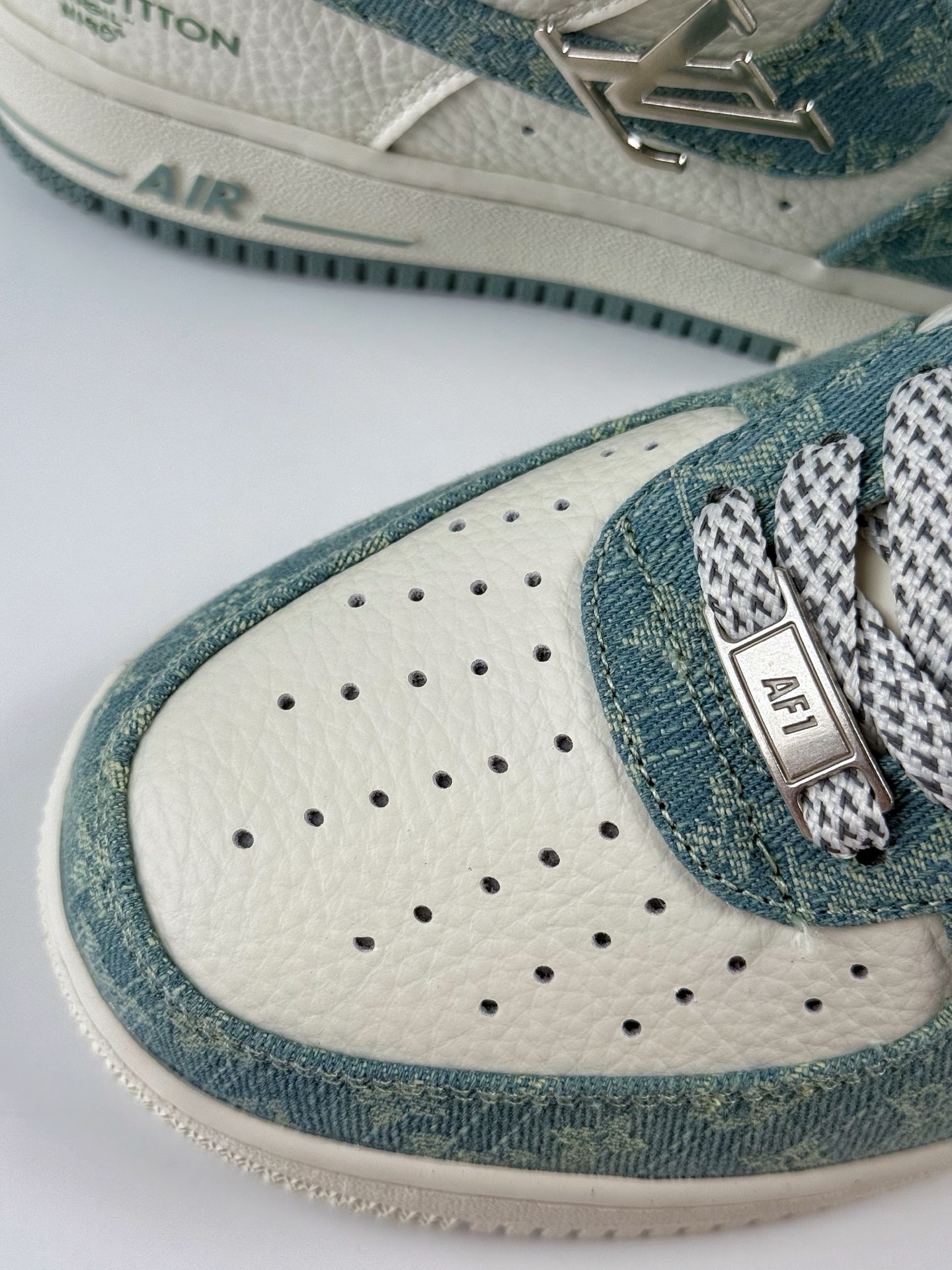 Nike Air Force 1 Low 07 x Louis Vuitton 牛仔蓝白满天星 SC0601-554