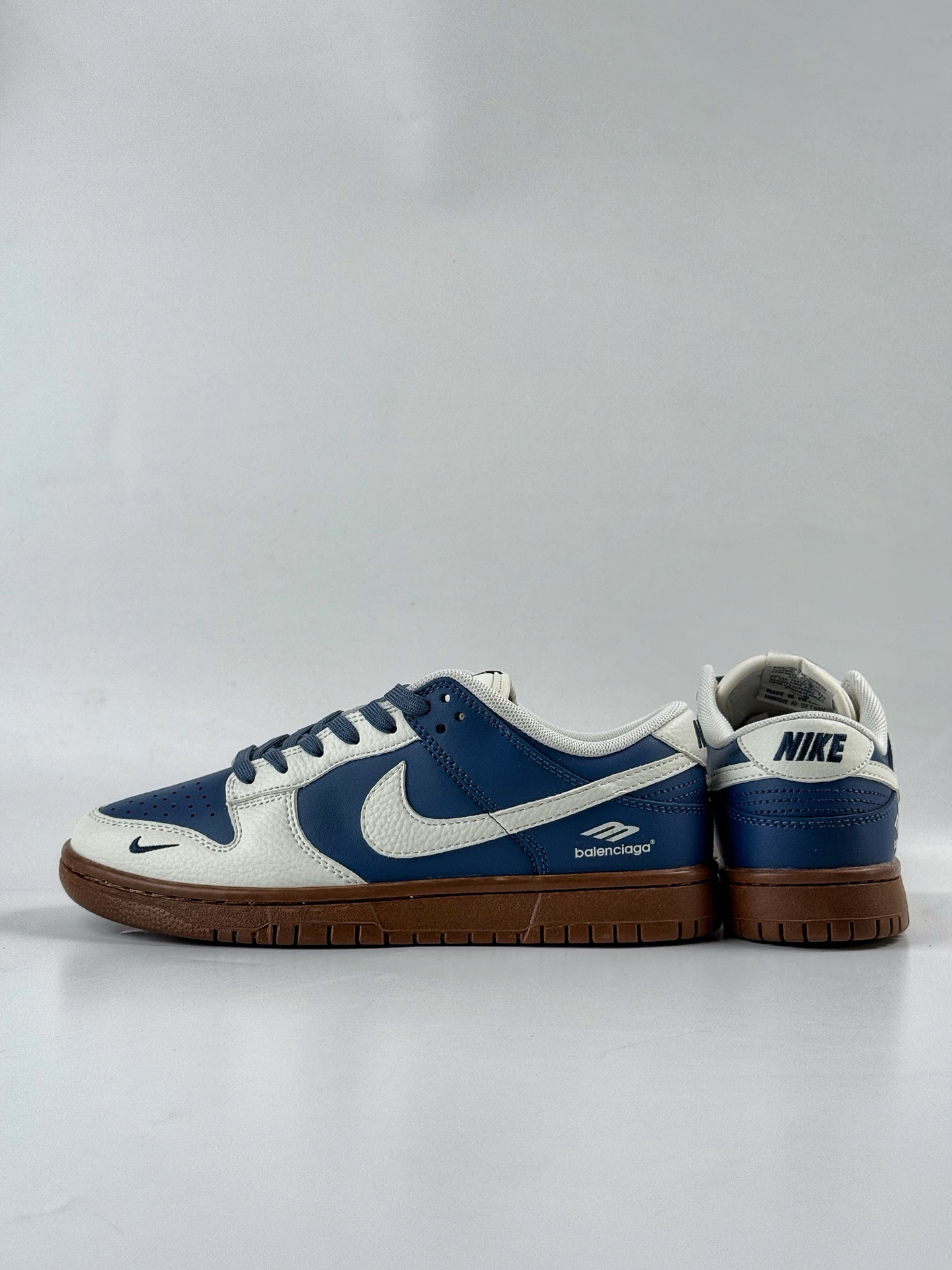 Nike SB Dunk Low x Balenciaga 白蓝小勾 FX1588-315