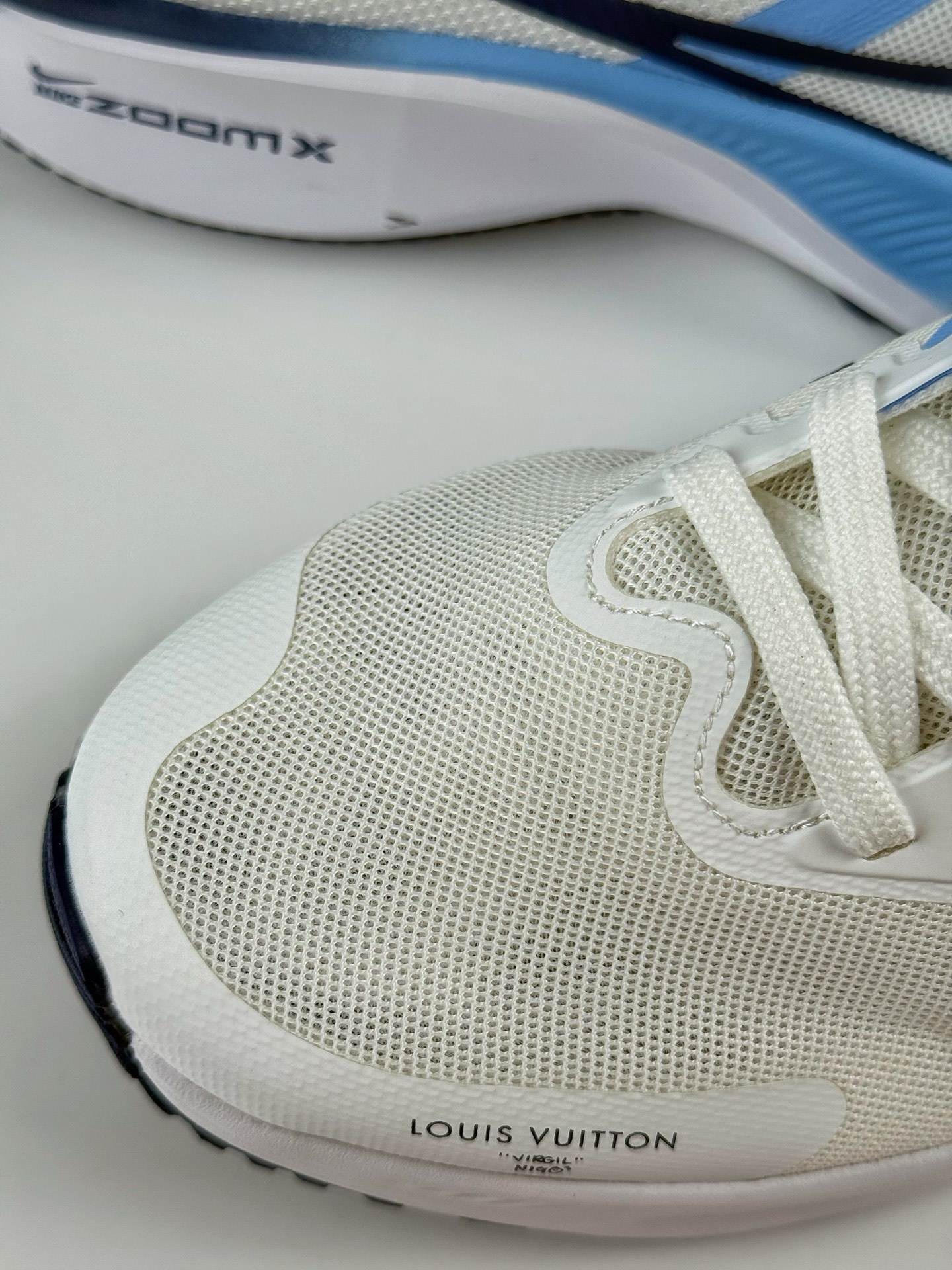 NIKE ZOOM PLUS x Louis Vuitton 全新跑鞋  CK4318-008