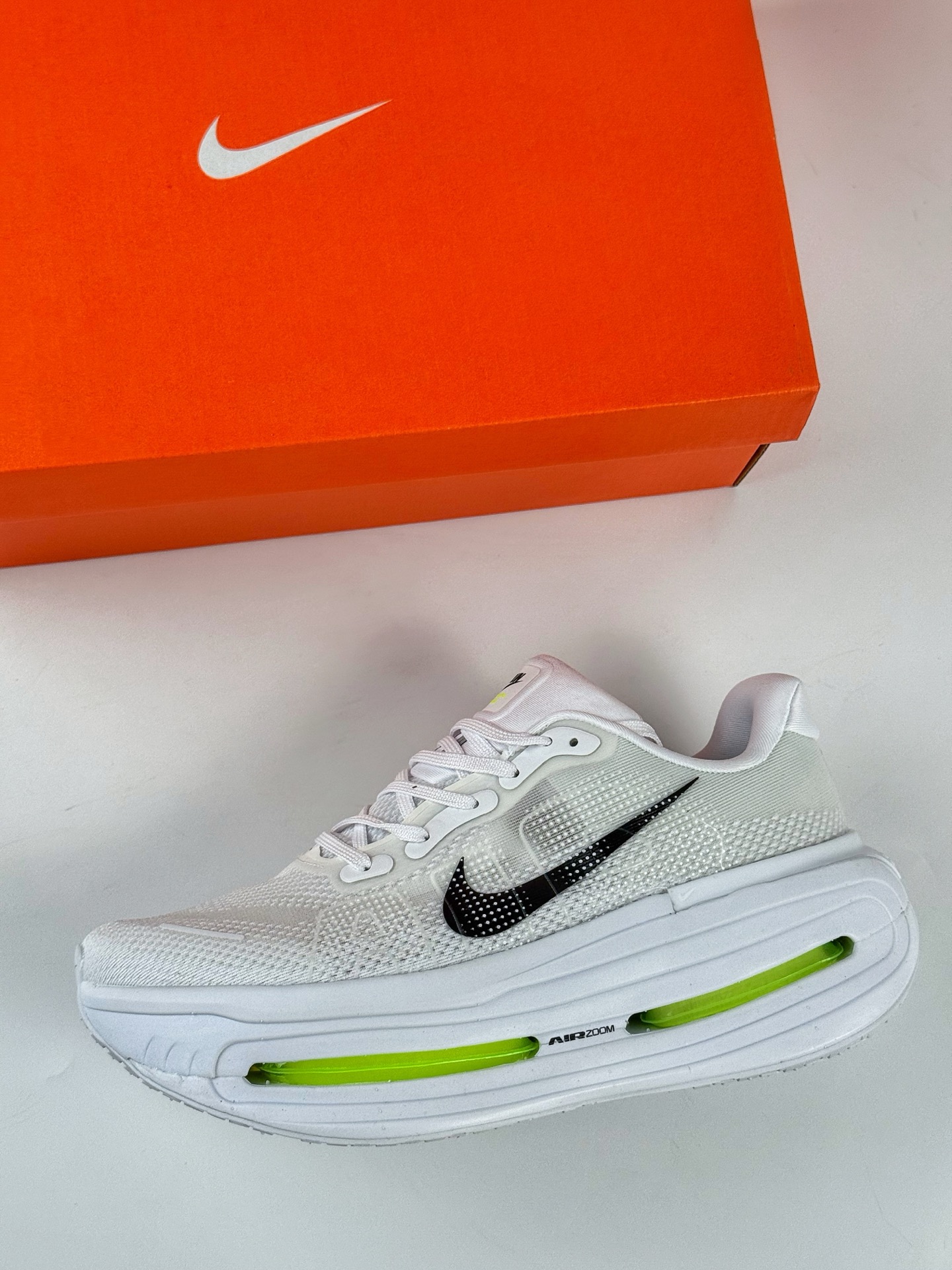 NIKE ZOOM PREMIUM 运动休闲跑鞋 耐克双层厚底  HQ2050-300