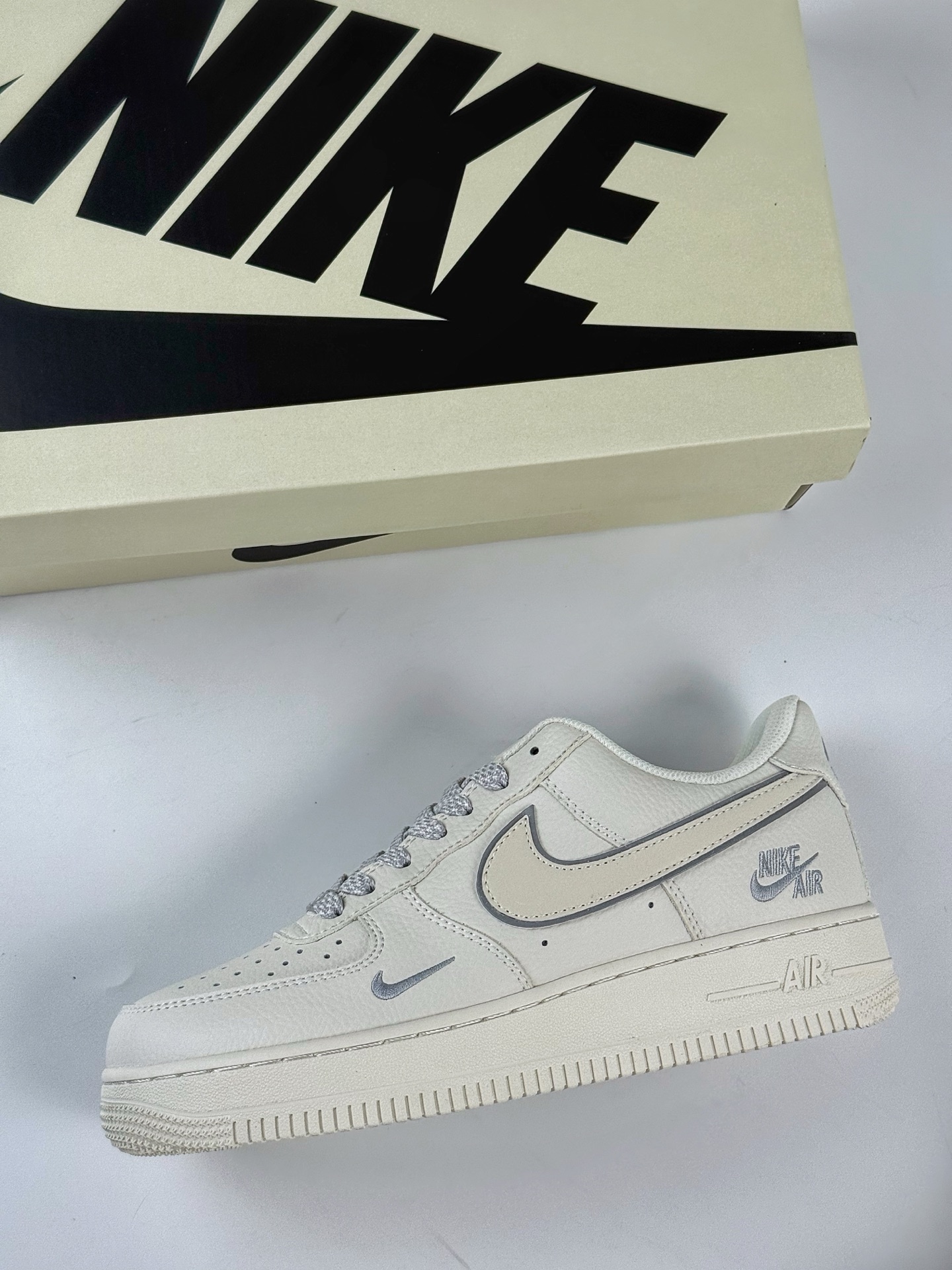 260 Nike Air Force 1 Low 07 x NIKE 米白灰小勾满天星 CS5288-033-Chinese UA Cheap High Quatity Brand Clothes Bags handbags Sneakers wholesale wholesaler seller from China Factory suppliers Fashion Clothing Shoes best Quality Beautiful Price 260 Nike Air Force 1 Low 07 x NIKE 米白灰小勾满天星 CS5288-033