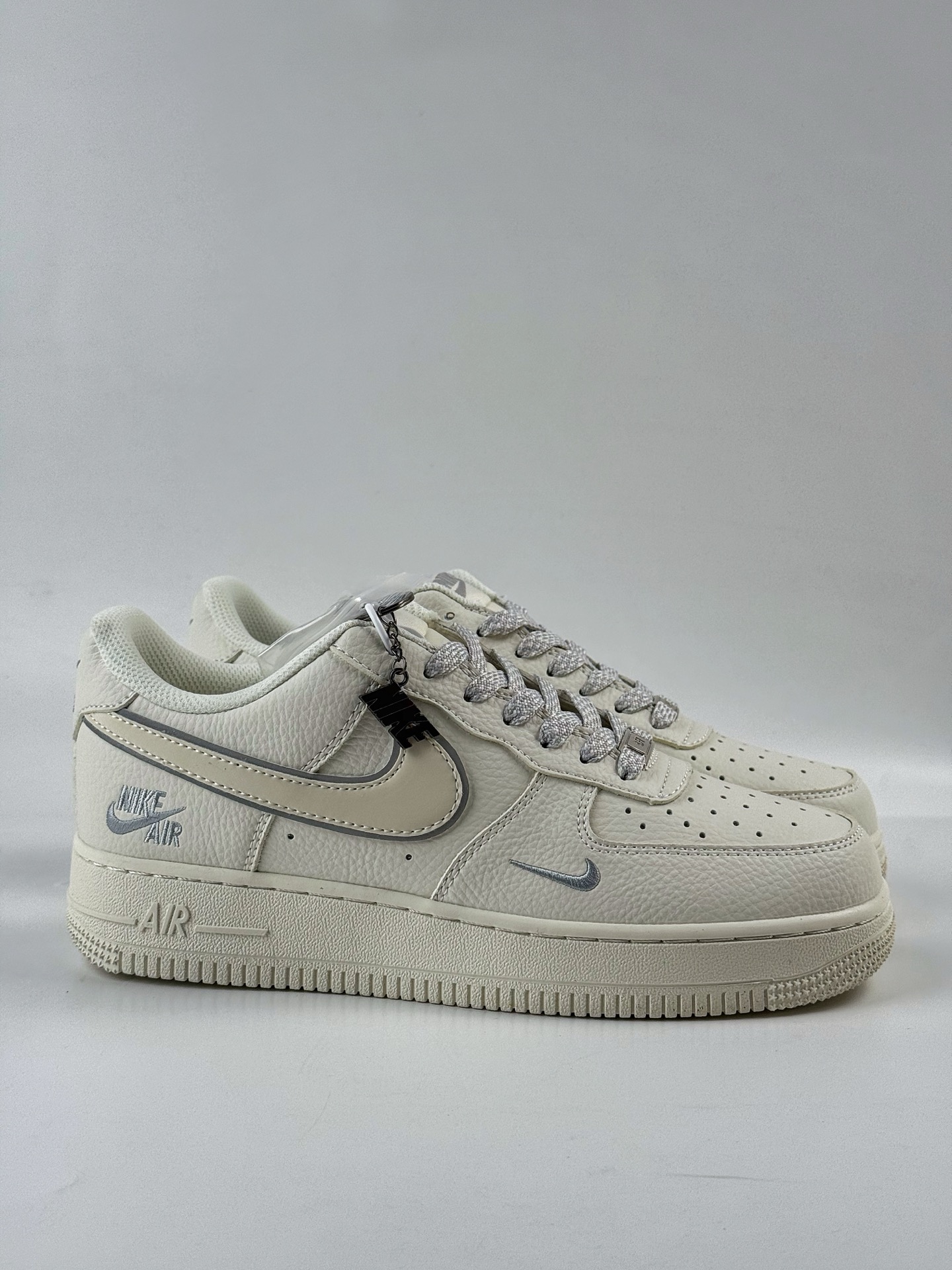 260 Nike Air Force 1 Low 07 x NIKE 米白灰小勾满天星 CS5288-033-Chinese UA Cheap High Quatity Brand Clothes Bags handbags Sneakers wholesale wholesaler seller from China Factory suppliers Fashion Clothing Shoes best Quality Beautiful Price 260 Nike Air Force 1 Low 07 x NIKE 米白灰小勾满天星 CS5288-033