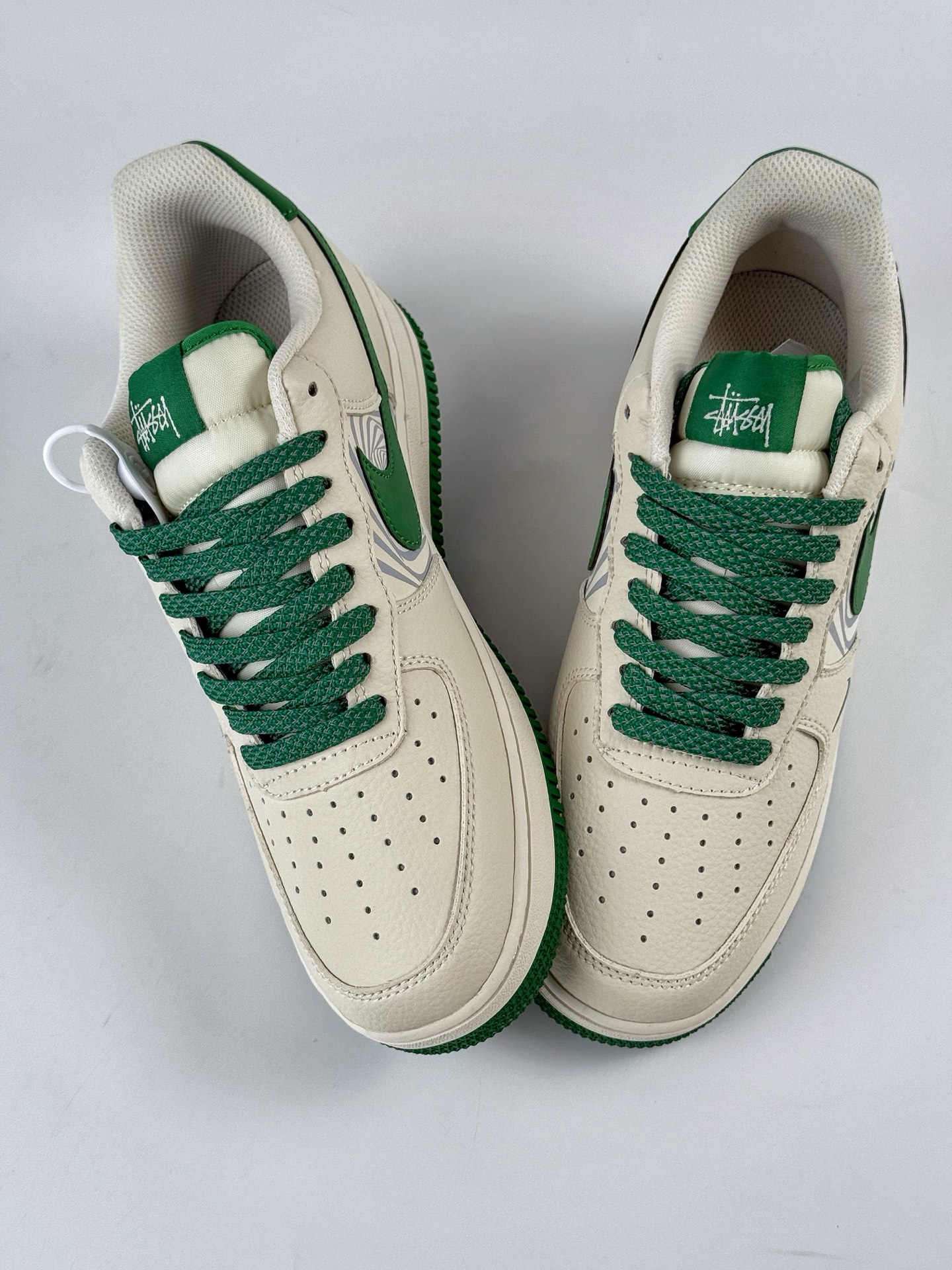 260 Nike Air Force 1 Low 07 x Stussy 米白绿小勾满天星 HJ3318-001