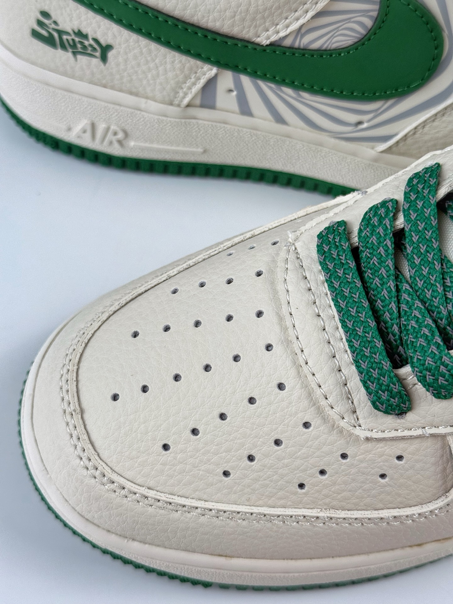 260 Nike Air Force 1 Low 07 x Stussy 米白绿小勾满天星 HJ3318-001