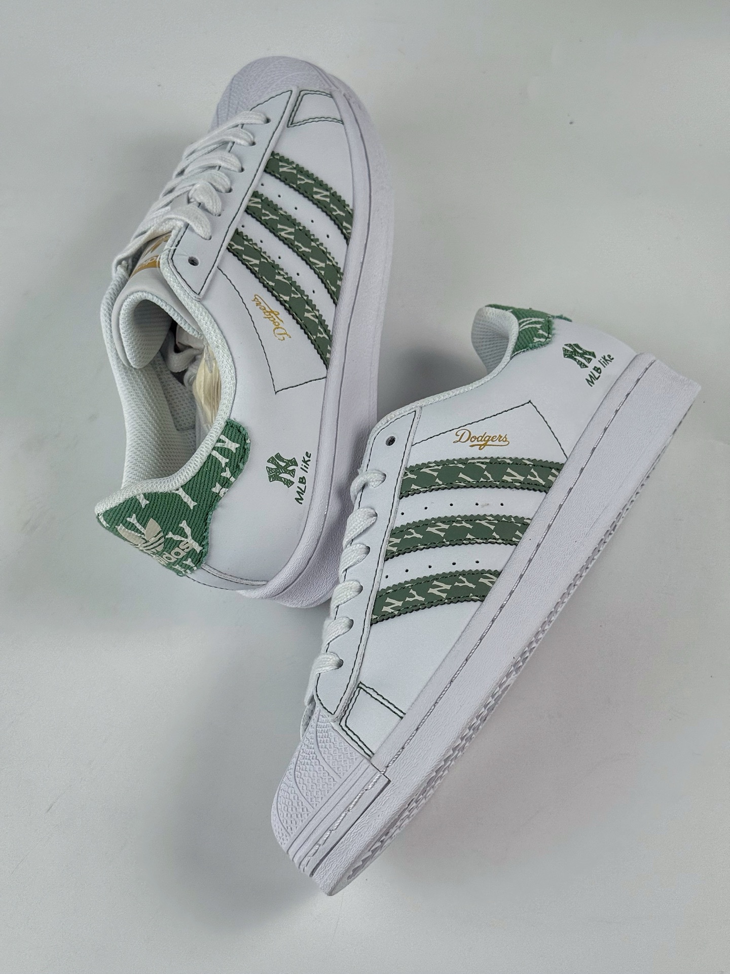 220 AD Originals Superstar x MLB 白绿 BZ2535-Chinese UA Cheap High Quatity Brand Clothes Bags handbags Sneakers wholesale wholesaler seller from China Factory suppliers Fashion Clothing Shoes best Quality Beautiful Price 220 AD Originals Superstar x MLB 白绿 BZ2535