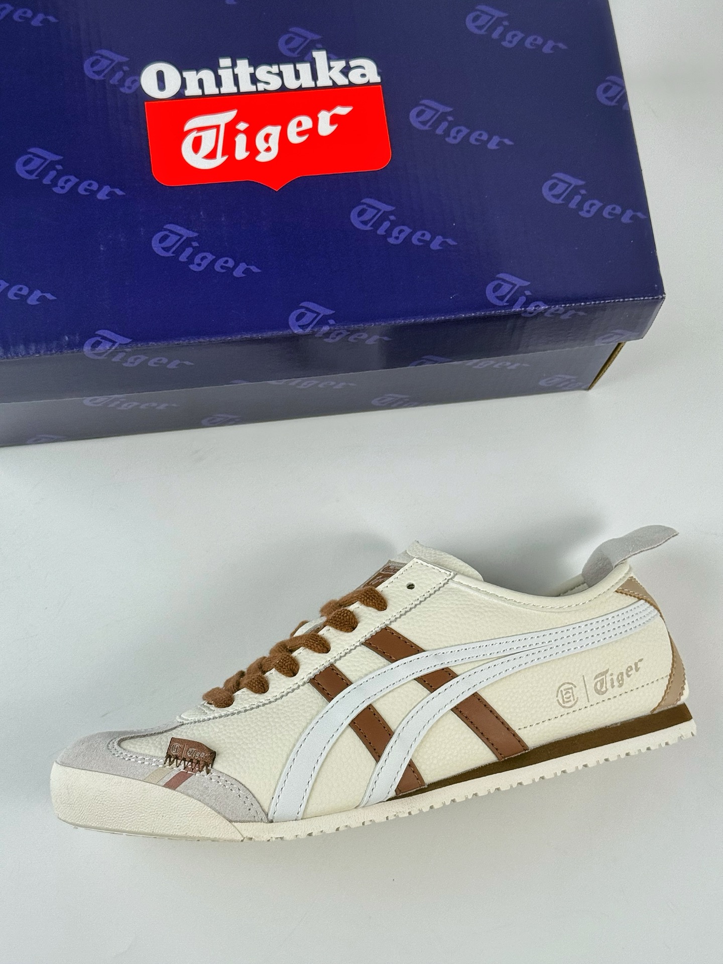 220 Onitsuka Tiger Mexico 66 Paraty 百搭单品 板鞋 DL408-137-Chinese UA Cheap High Quatity Brand Clothes Bags handbags Sneakers wholesale wholesaler seller from China Factory suppliers Fashion Clothing Shoes best Quality Beautiful Price 220 Onitsuka Tiger Mexico 66 Paraty 百搭单品 板鞋 DL408-137