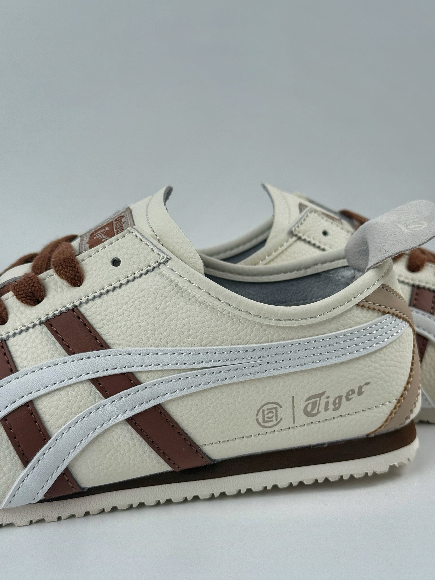 220 Onitsuka Tiger Mexico 66 Paraty 百搭单品 板鞋 DL408-137-Chinese UA Cheap High Quatity Brand Clothes Bags handbags Sneakers wholesale wholesaler seller from China Factory suppliers Fashion Clothing Shoes best Quality Beautiful Price 220 Onitsuka Tiger Mexico 66 Paraty 百搭单品 板鞋 DL408-137