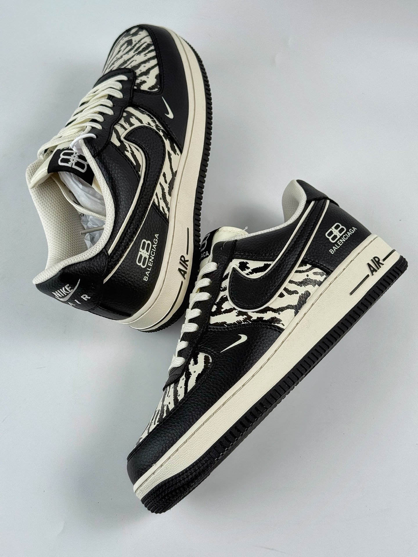 Nike Air Force 1 Low 07 x Balenciaga 黑白小勾  HJ3318-004