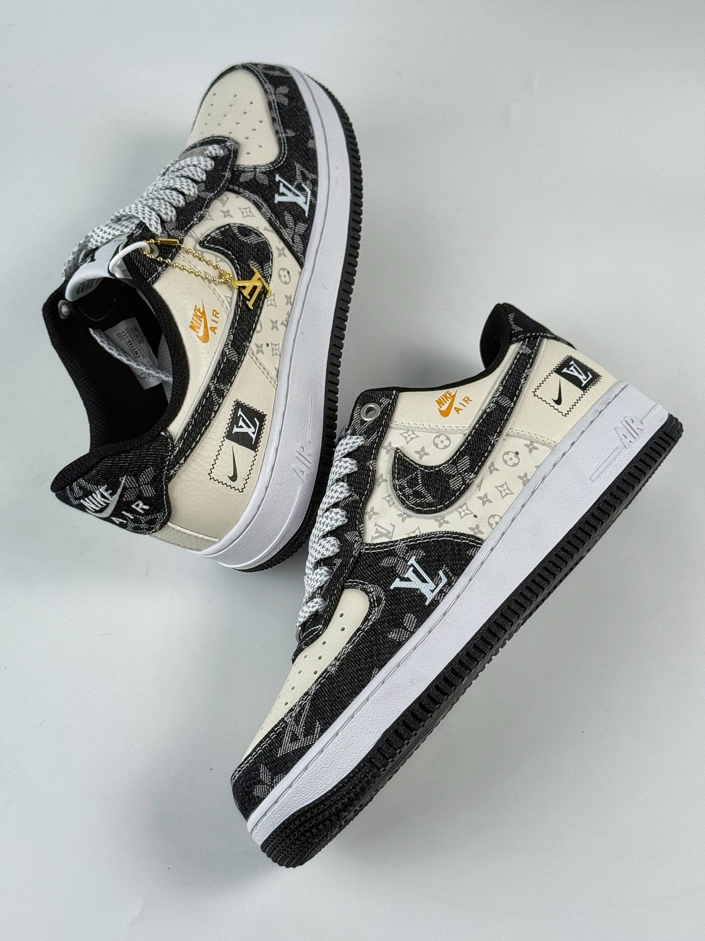 Nike Air Force 1 Low 07 x Louis Vuitton 黑白牛仔双小勾满天星  CW2288-111