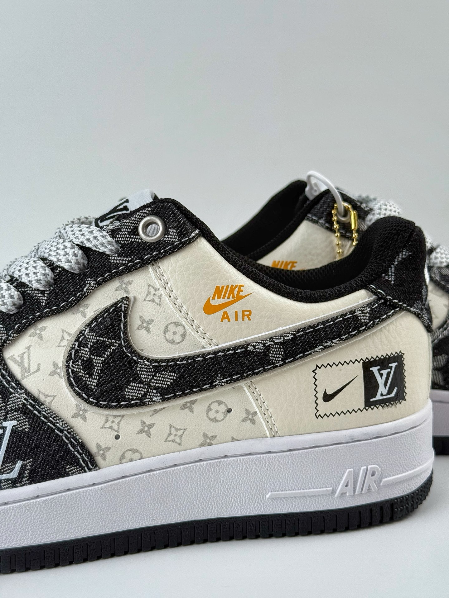 Nike Air Force 1 Low 07 x Louis Vuitton 黑白牛仔双小勾满天星  CW2288-111