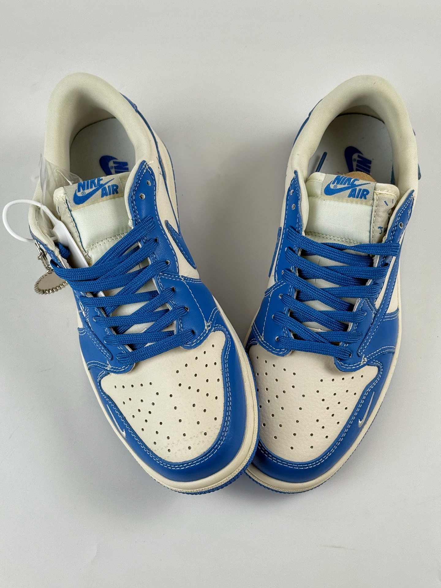 Travis Scott x Nike Air Jordan 1 Low x The North Face Air Jordan 1 Low 反转蓝白小勾倒钩  LD2025-033