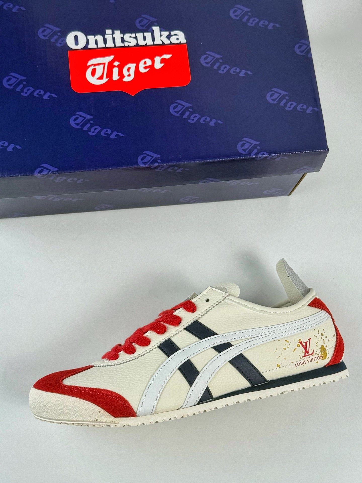 Onitsuka Tiger Mexico 66 Paraty x Louis Vuitton 百搭单品 板鞋  DL408-138