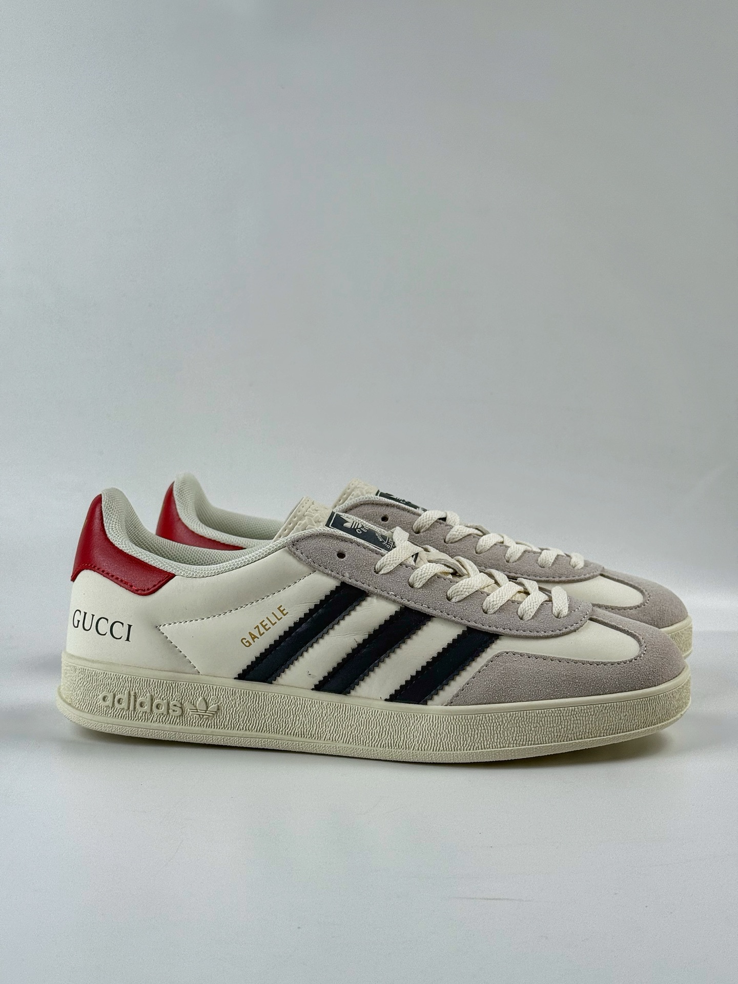 adidOriginals Gazelle INdoor x GUCCI 灰白黑 三叶草休闲防滑耐磨低帮板鞋  DM1234-012