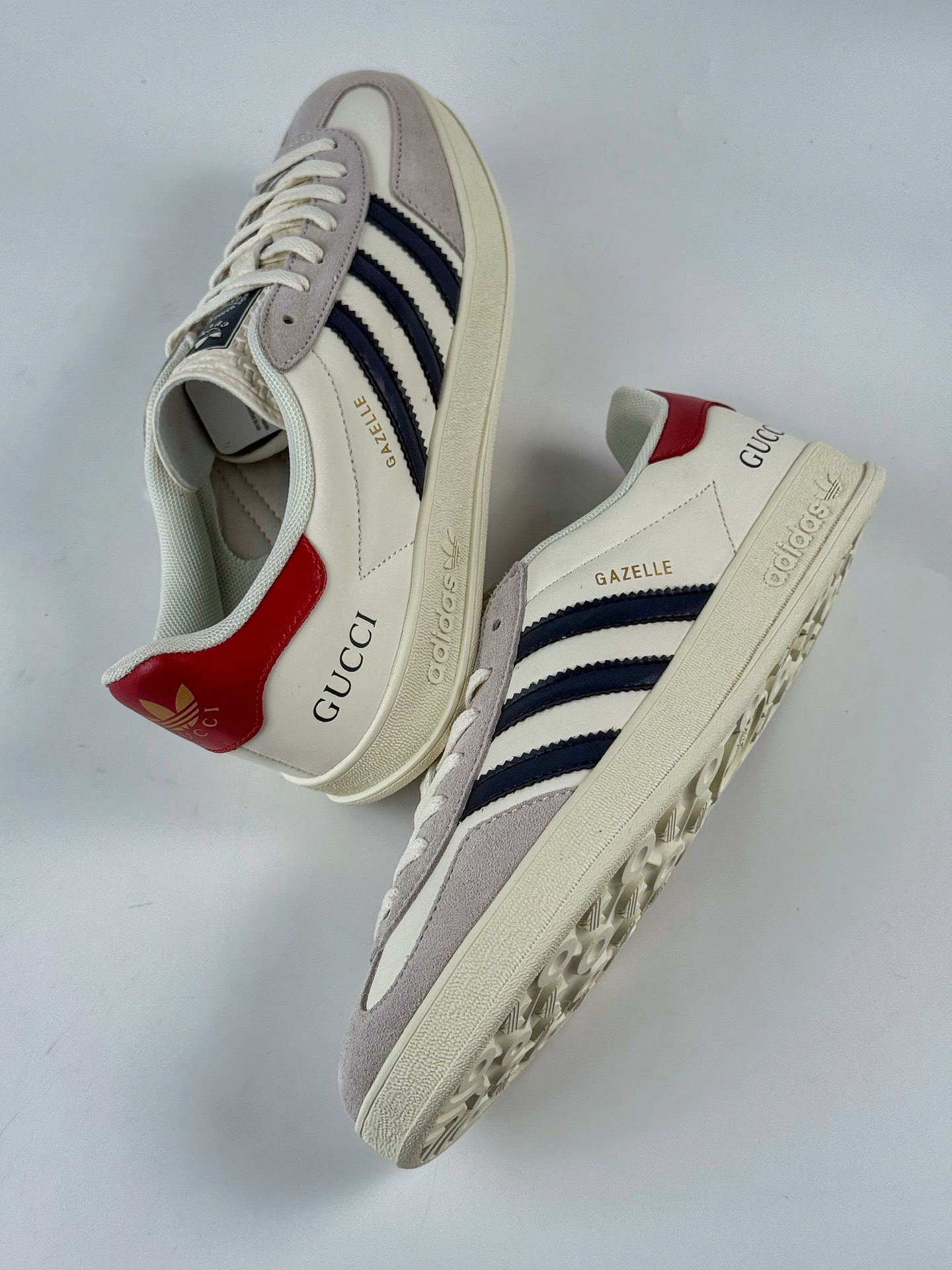 adidOriginals Gazelle INdoor x GUCCI 灰白黑 三叶草休闲防滑耐磨低帮板鞋  DM1234-012