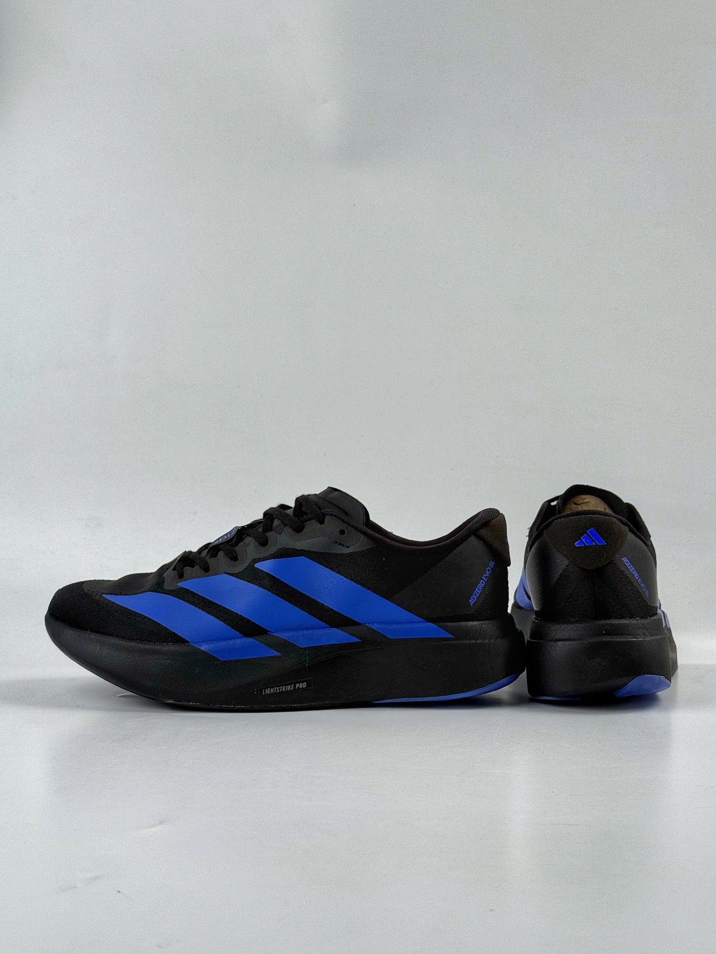 Ad Adizero Evo SL 轻盈跑鞋 耐磨减震专业跑步鞋  JR5836