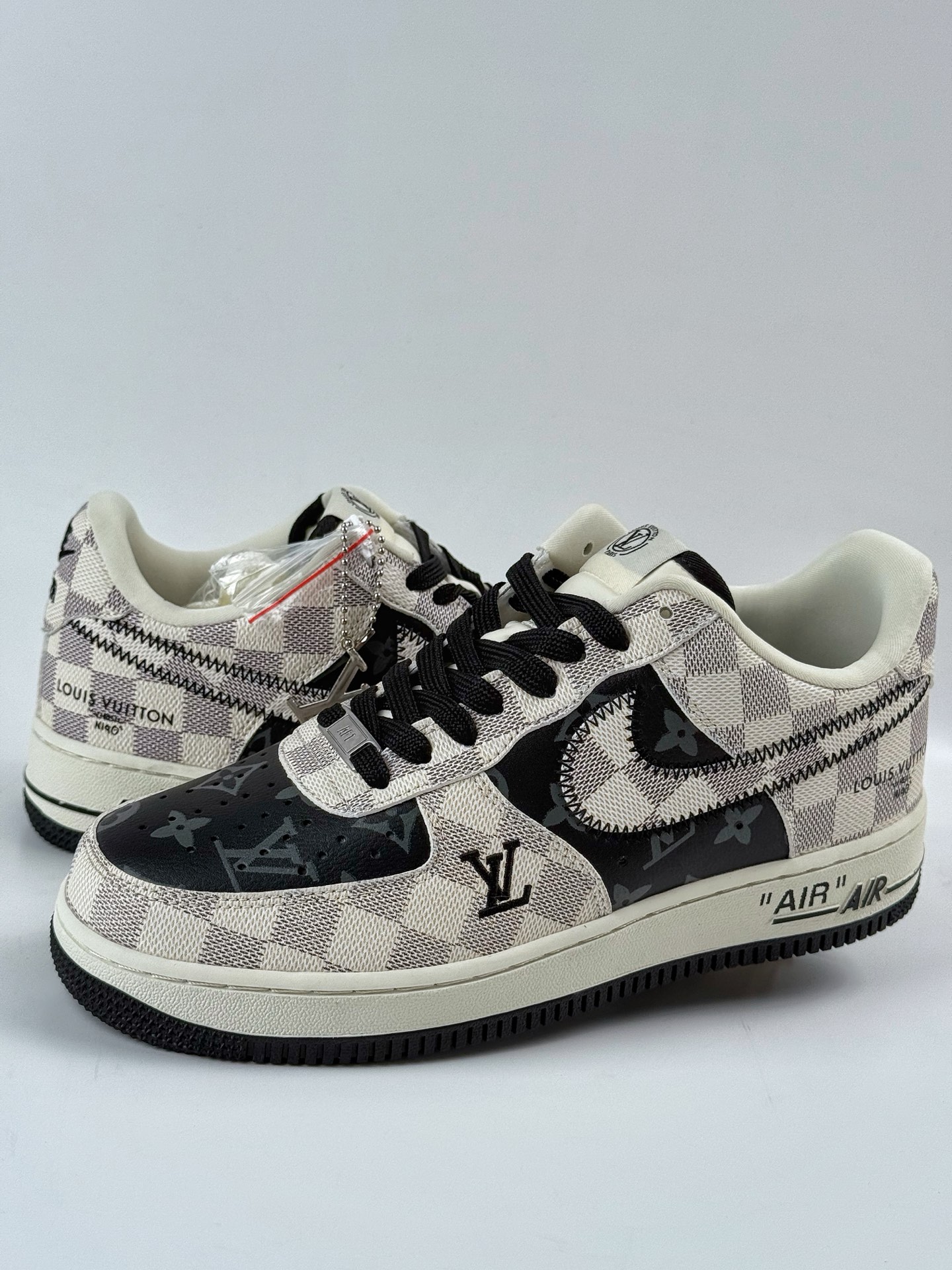 Nike Air Force 1 Low 07 x Louis Vuitton 格纹雾灰  SC0601-562