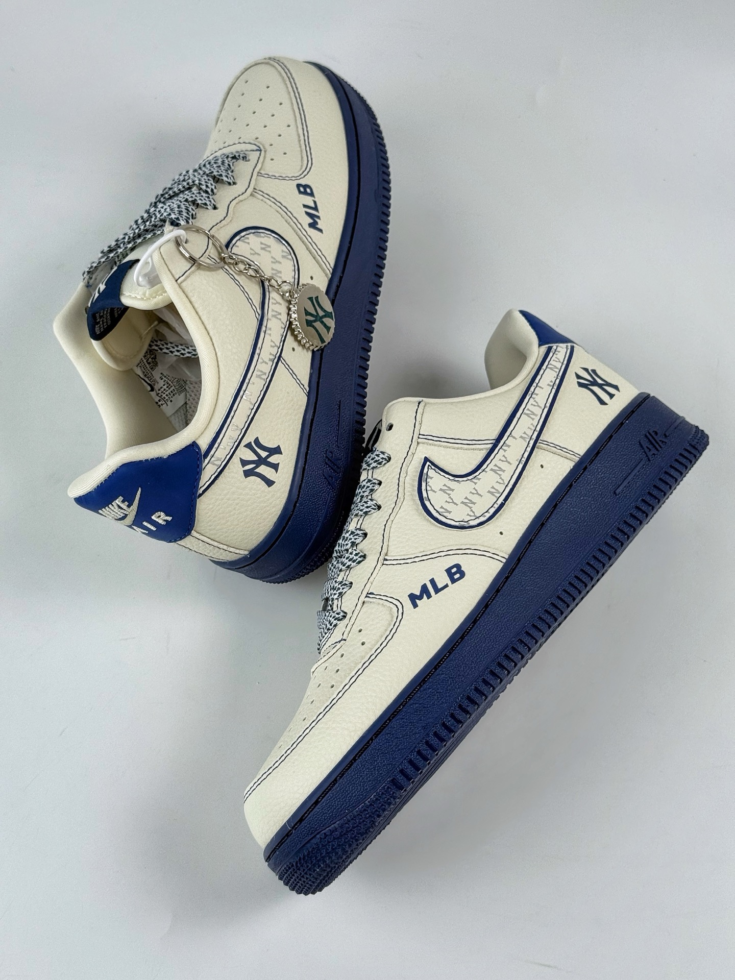 Nike Air Force 1 Low 07 x MLB 米蓝满天星 KJ1688-010