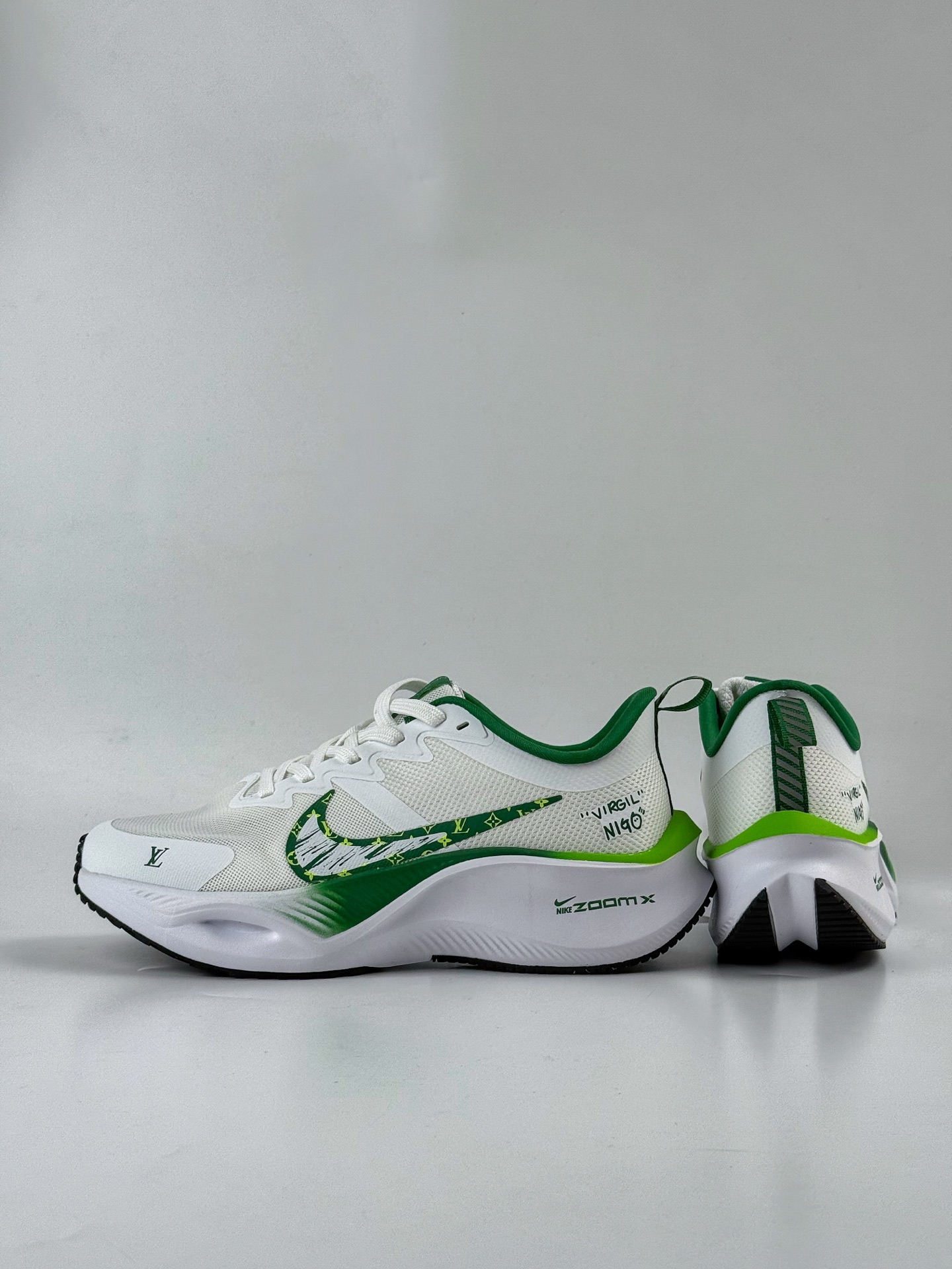200 NIKE ZOOM PLUS x Louis Vuitton 全新跑鞋  CK4318-160