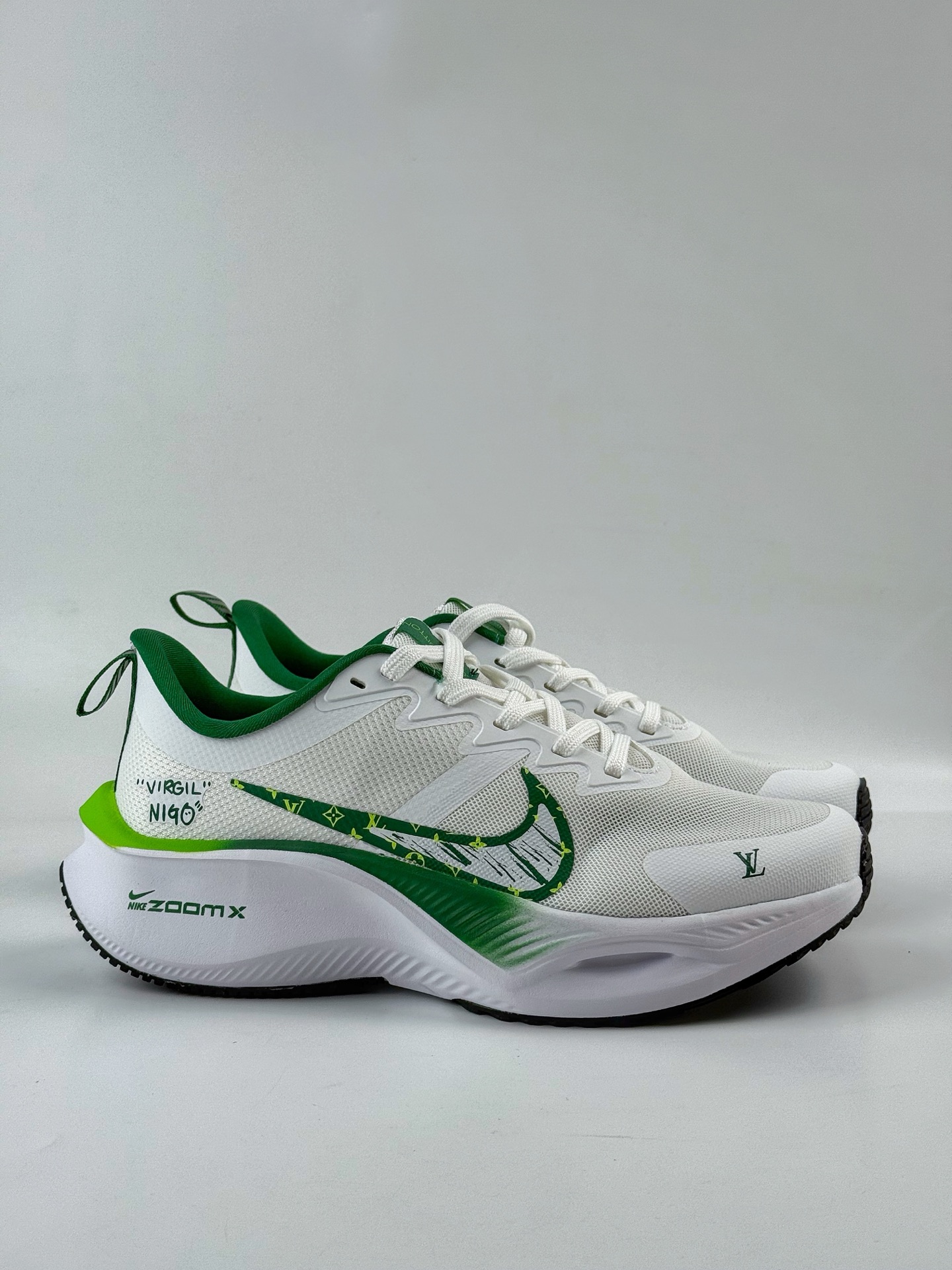 200 NIKE ZOOM PLUS x Louis Vuitton 全新跑鞋  CK4318-160