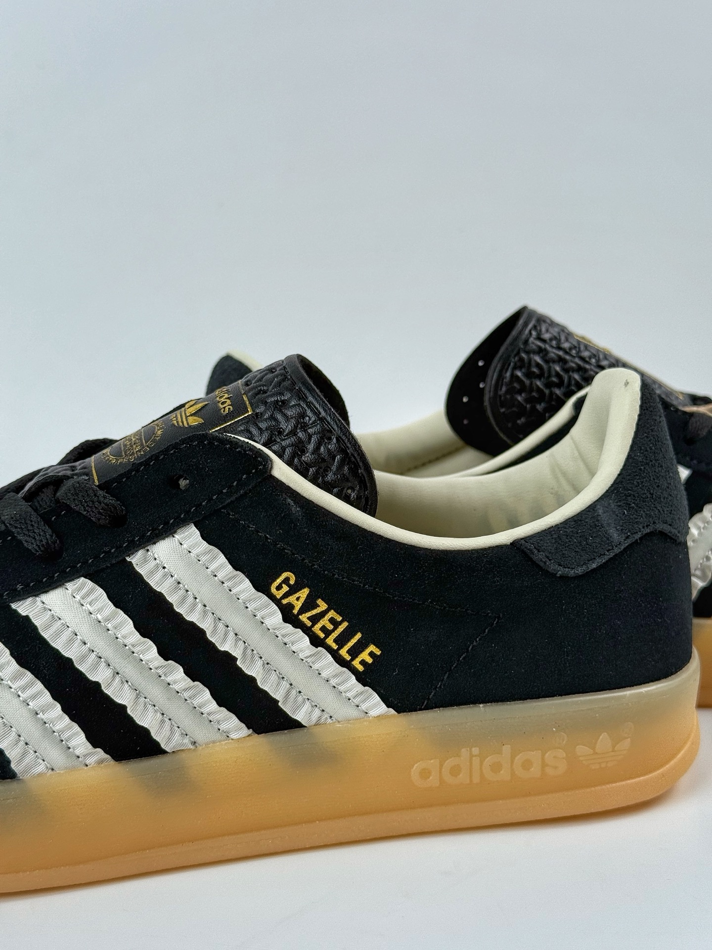 adidoriginals GAZELLE INDOOR 黑白  JS1412