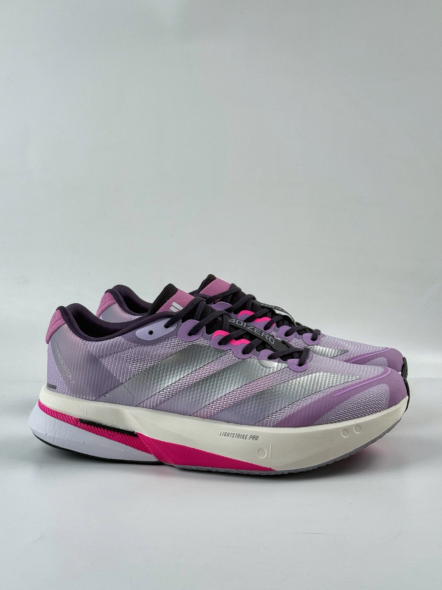 AdidAdizero Boston 13 轻盈跑鞋 超轻发泡底 缓震透气跑步鞋 IS4955