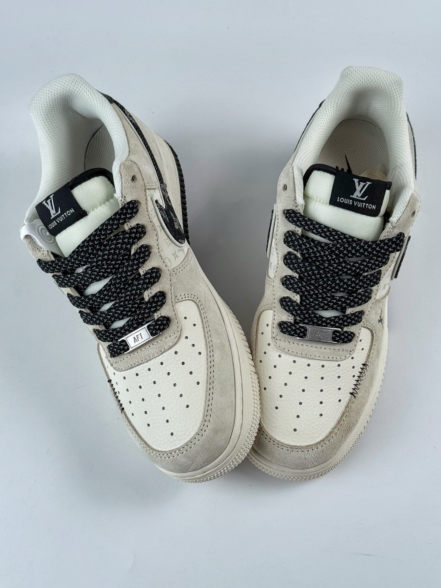 Nike Air Force 1 Low 07 x Louis Vuitton 棕白黑满天星 MZ9588-801