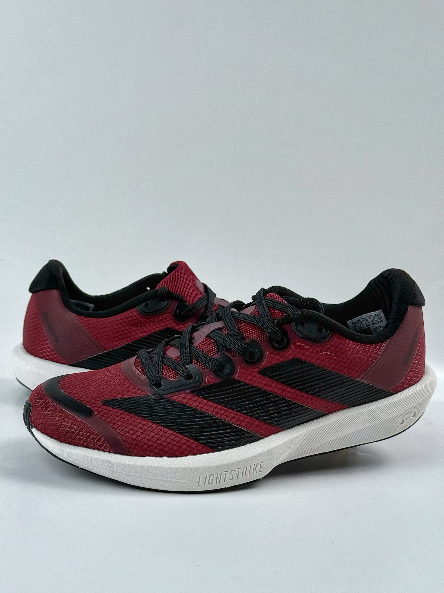 AdidAdizero BK 阿迪超轻透气缓震跑鞋 JP6582