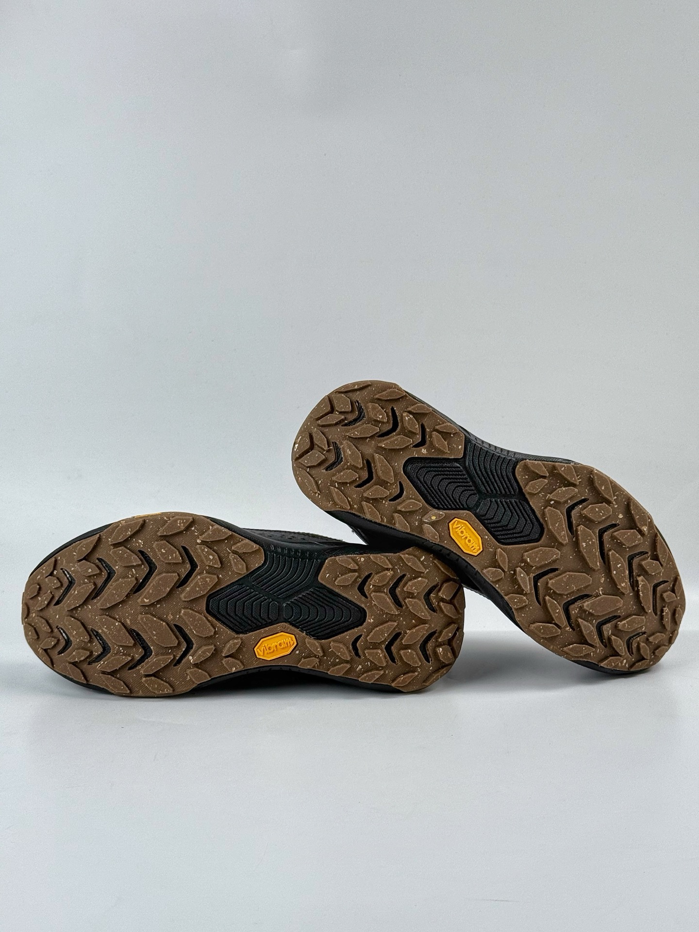 HOKA ONE ONE U PROJECT TRANSPORT 低帮专业越野跑步鞋  1162850/CRBN