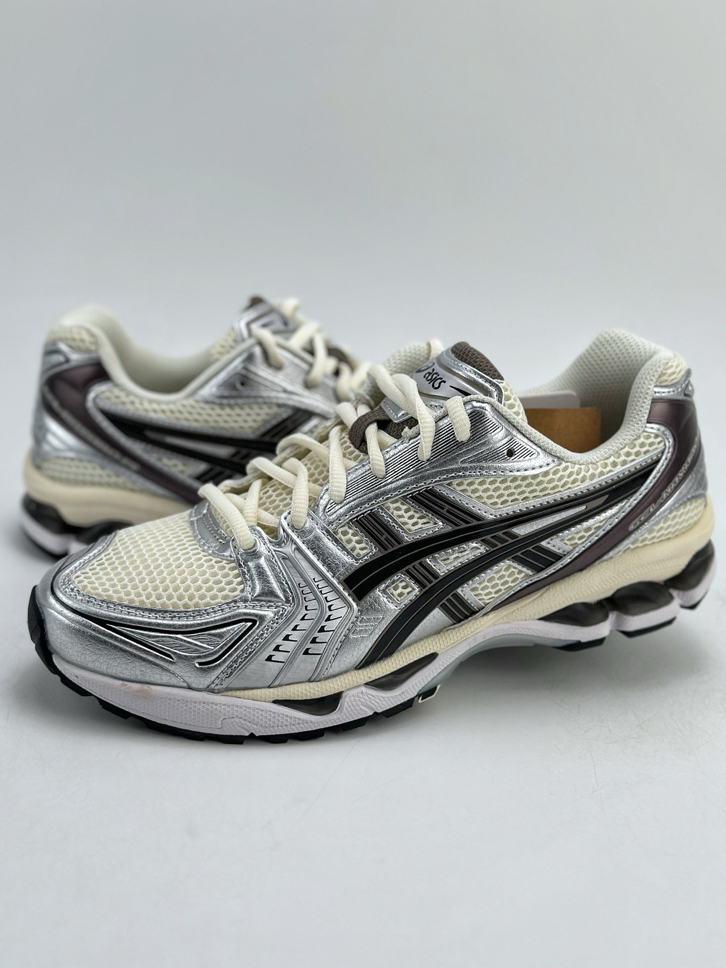 Asics Gel-Kayano 14 版本 亚瑟士运动休闲透气专业跑鞋  1201A019-108