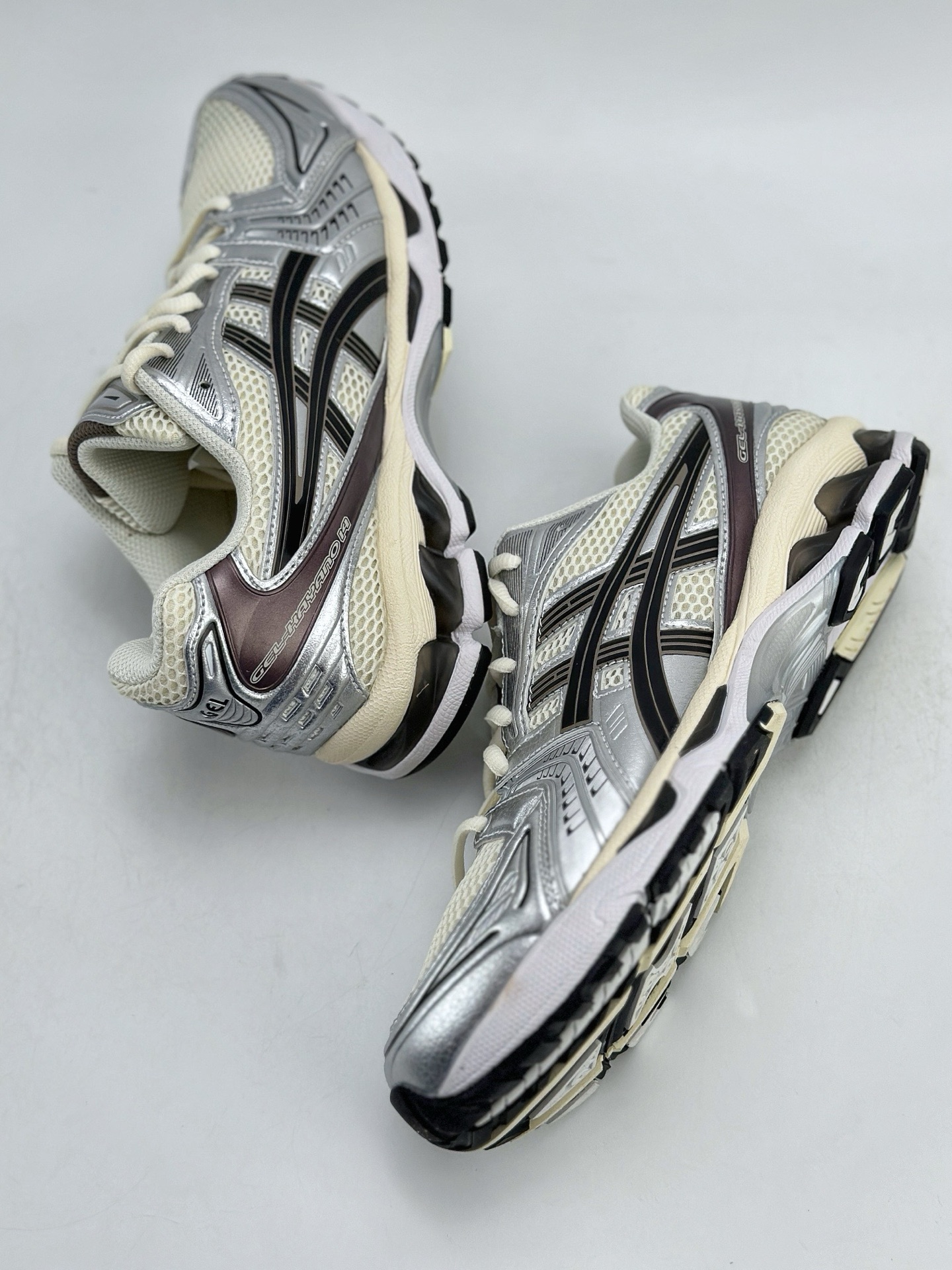 Asics Gel-Kayano 14 版本 亚瑟士运动休闲透气专业跑鞋  1201A019-108