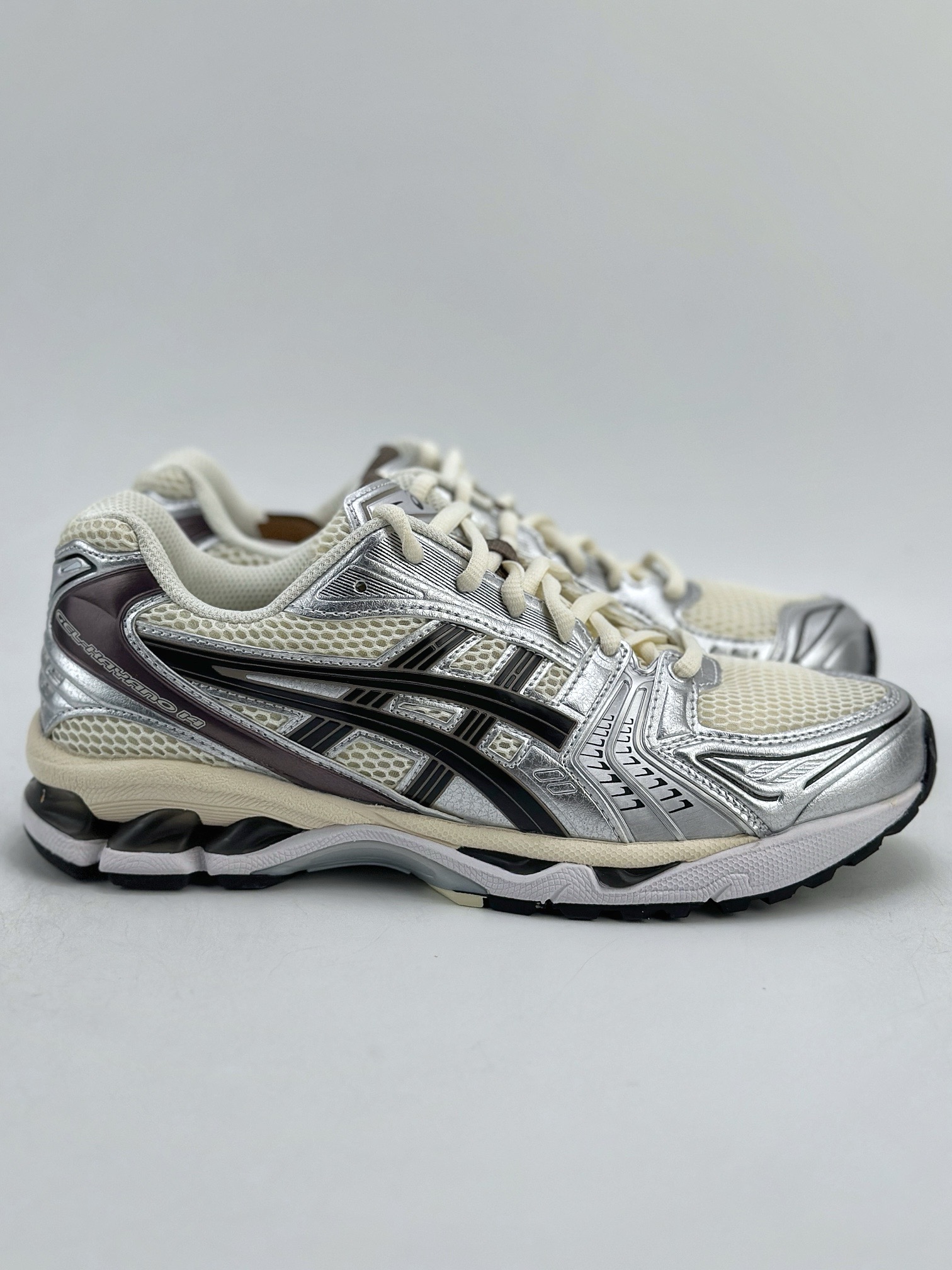 Asics Gel-Kayano 14 版本 亚瑟士运动休闲透气专业跑鞋  1201A019-108