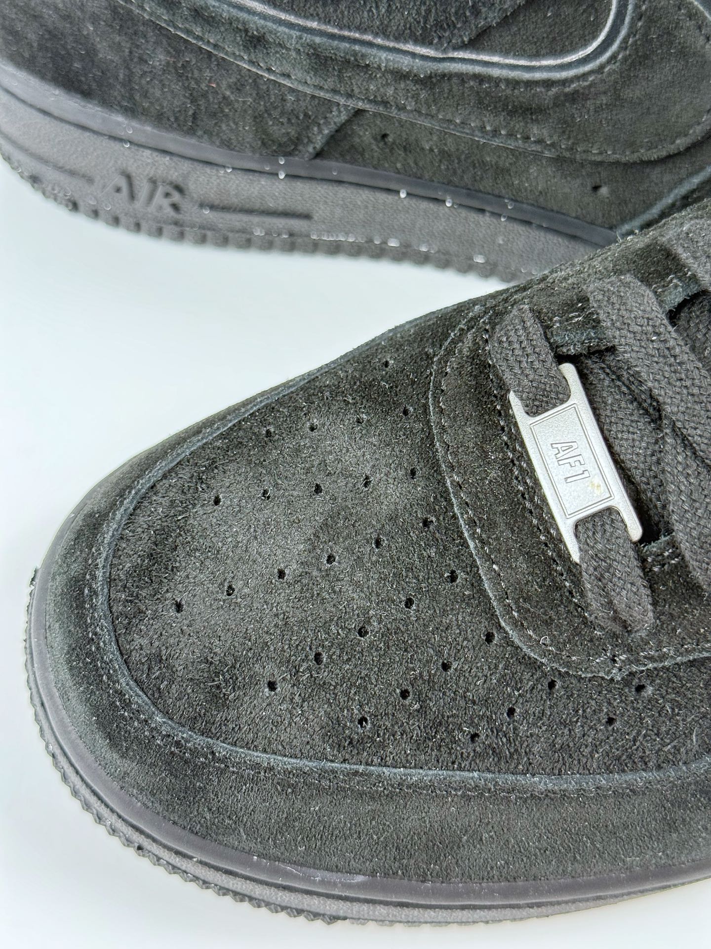 Nike Air Force 1 Low 07 绒毛纯黑 HQ1966-002