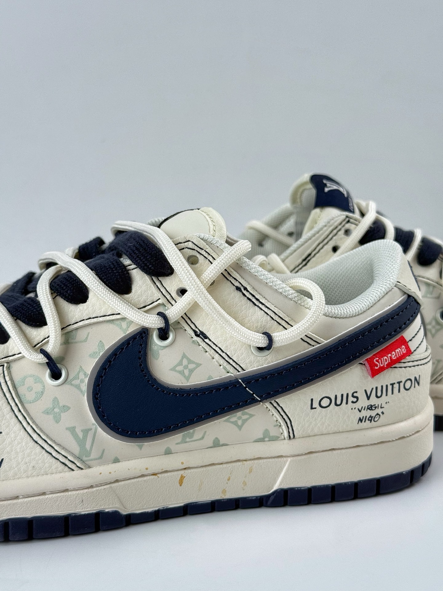 300 Nike SB Dunk Low x Louis Vuitton 米蓝绑带 YX5066-370-Chinese UA Cheap High Quatity Brand Clothes Bags handbags Sneakers wholesale wholesaler seller from China Factory suppliers Fashion Clothing Shoes best Quality Beautiful Price 300 Nike SB Dunk Low x Louis Vuitton 米蓝绑带 YX5066-370