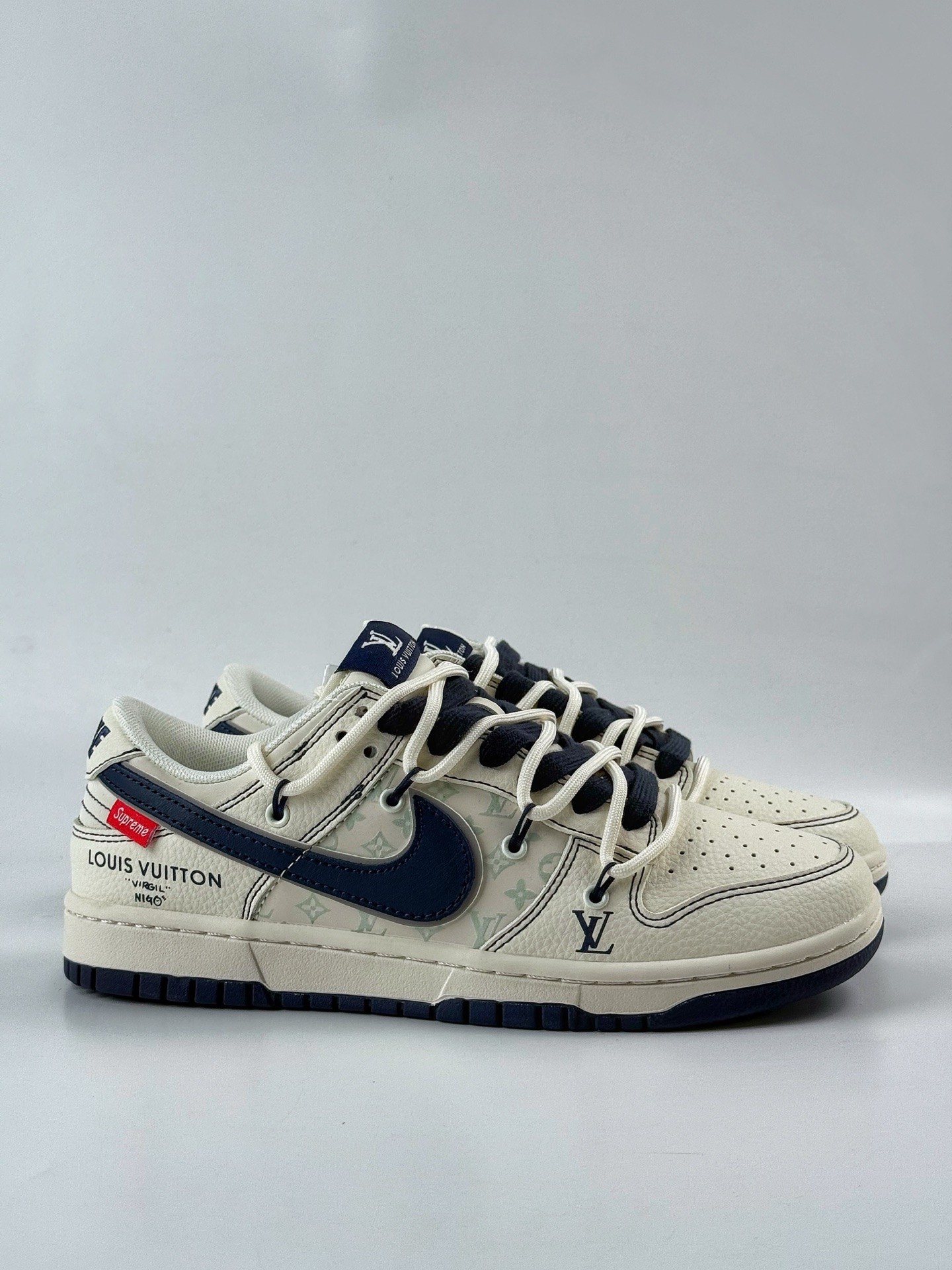 300 Nike SB Dunk Low x Louis Vuitton 米蓝绑带 YX5066-370-Chinese UA Cheap High Quatity Brand Clothes Bags handbags Sneakers wholesale wholesaler seller from China Factory suppliers Fashion Clothing Shoes best Quality Beautiful Price 300 Nike SB Dunk Low x Louis Vuitton 米蓝绑带 YX5066-370