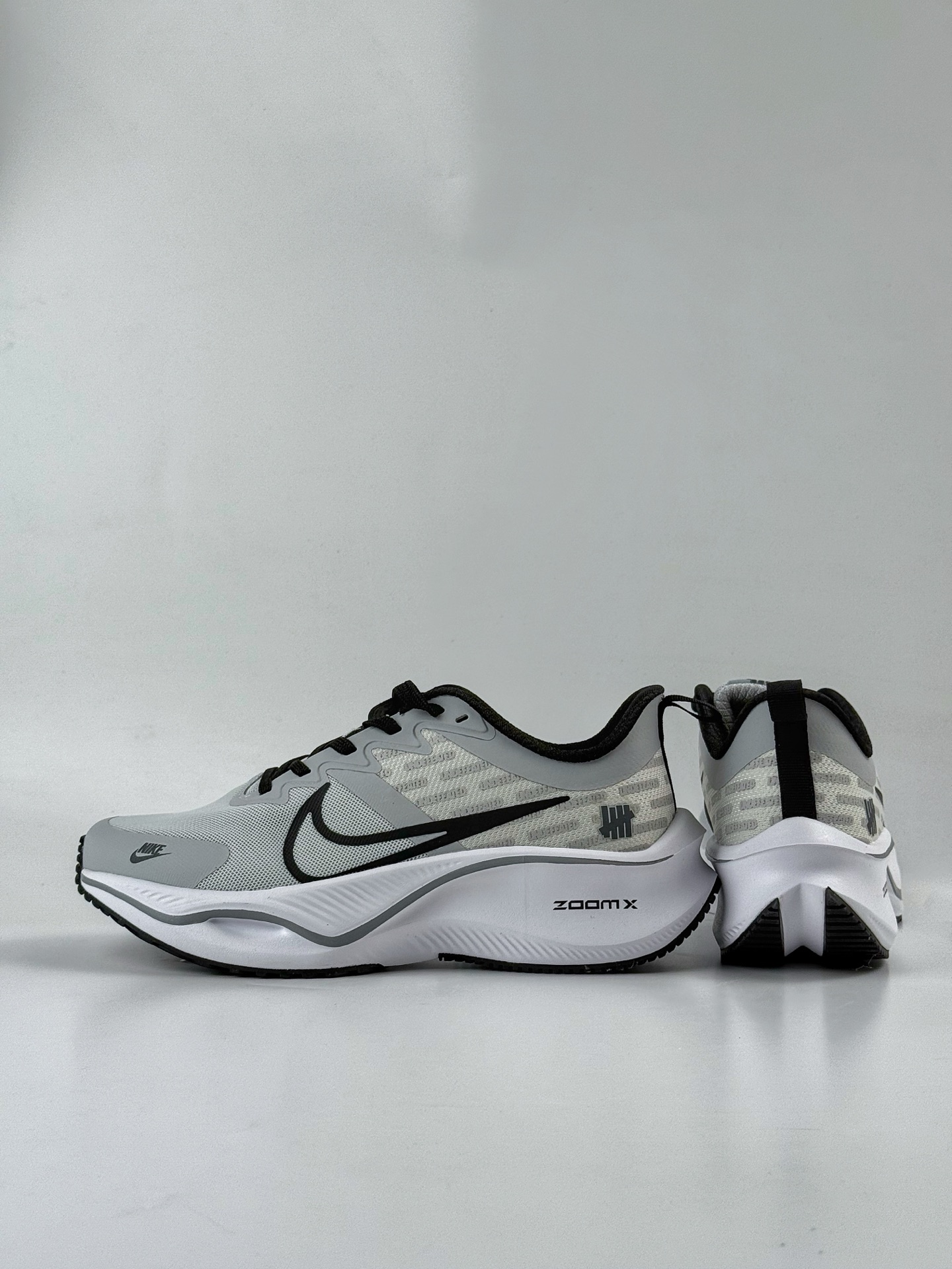 200 NIKE ZOOM PLUS x UNDEFEATED 全新跑鞋 CK4318-148-Chinese UA Cheap High Quatity Brand Clothes Bags handbags Sneakers wholesale wholesaler seller from China Factory suppliers Fashion Clothing Shoes best Quality Beautiful Price 200 NIKE ZOOM PLUS x UNDEFEATED 全新跑鞋 CK4318-148