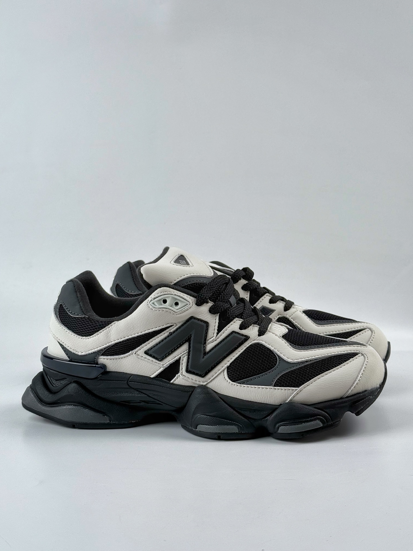 200 Joe Freshgoods x New Balance 版本 NB9060 联名款 复古休闲运动慢跑鞋 U9060ZBS-Chinese UA Cheap High Quatity Brand Clothes Bags handbags Sneakers wholesale wholesaler seller from China Factory suppliers Fashion Clothing Shoes best Quality Beautiful Price 200 Joe Freshgoods x New Balance 版本 NB9060 联名款 复古休闲运动慢跑鞋 U9060ZBS