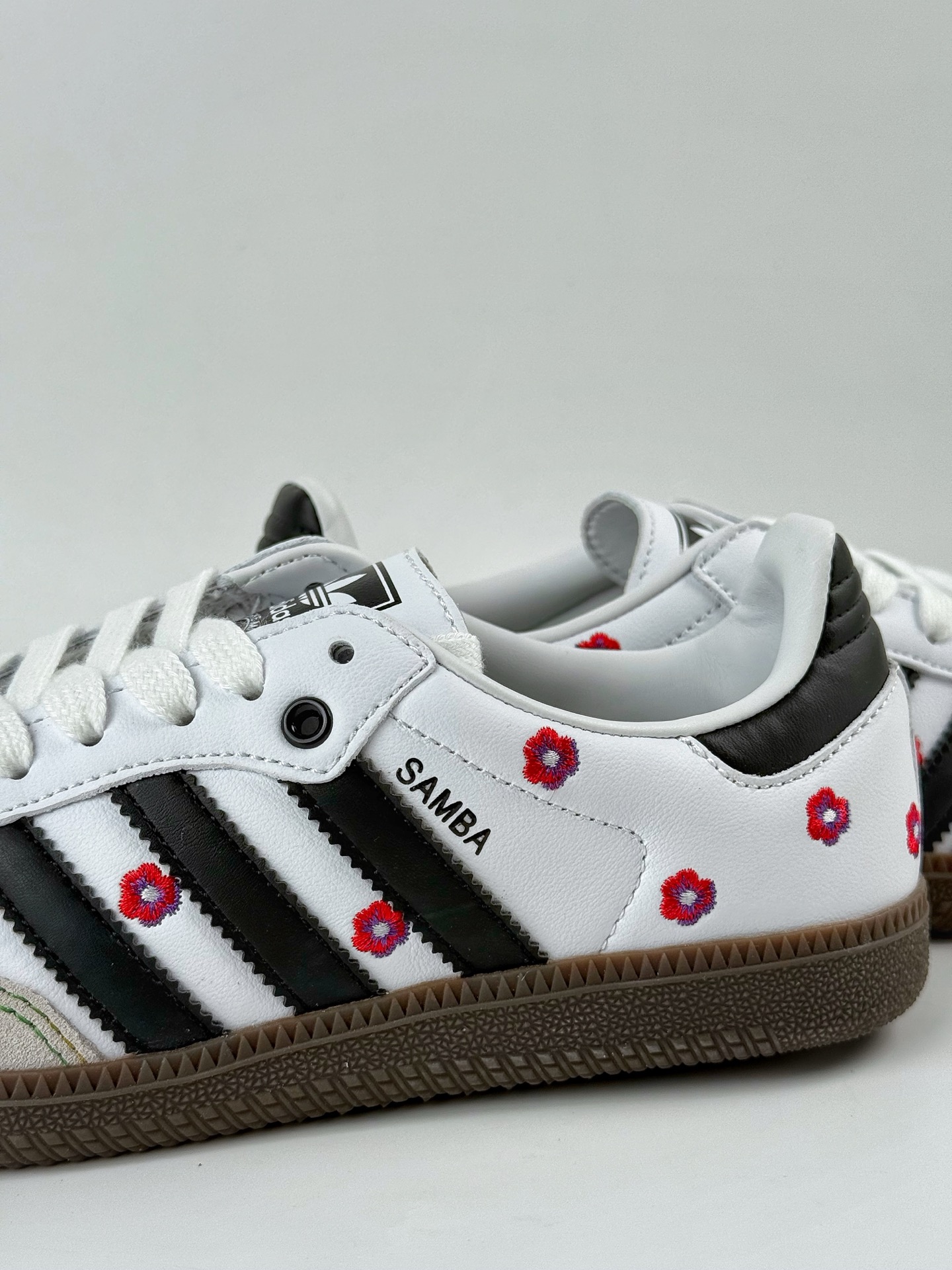 160 adidoriginals Samba OG 灰白小花 IF4391-Chinese UA Cheap High Quatity Brand Clothes Bags handbags Sneakers wholesale wholesaler seller from China Factory suppliers Fashion Clothing Shoes best Quality Beautiful Price 160 adidoriginals Samba OG 灰白小花 IF4391