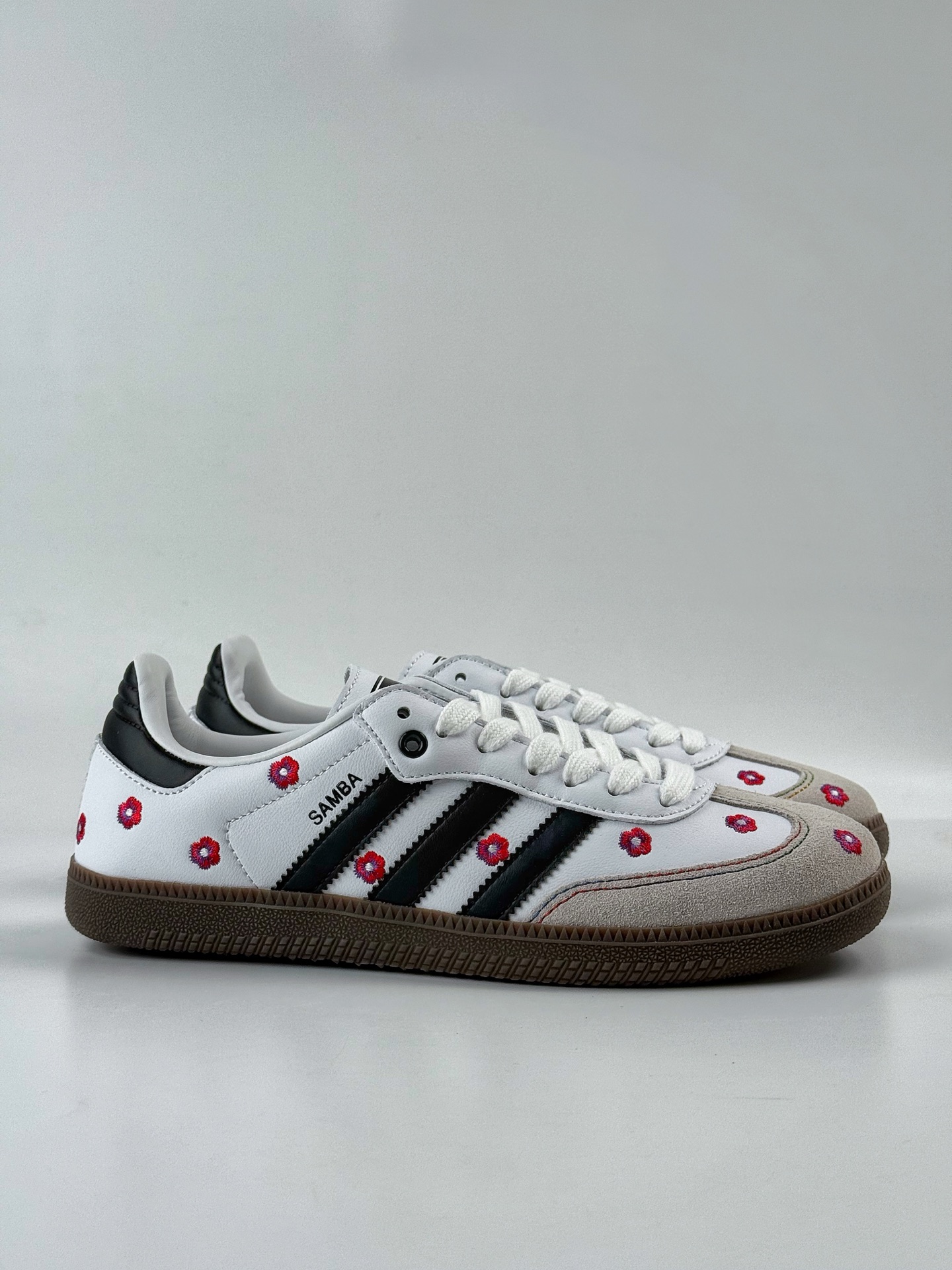 160 adidoriginals Samba OG 灰白小花 IF4391-Chinese UA Cheap High Quatity Brand Clothes Bags handbags Sneakers wholesale wholesaler seller from China Factory suppliers Fashion Clothing Shoes best Quality Beautiful Price 160 adidoriginals Samba OG 灰白小花 IF4391